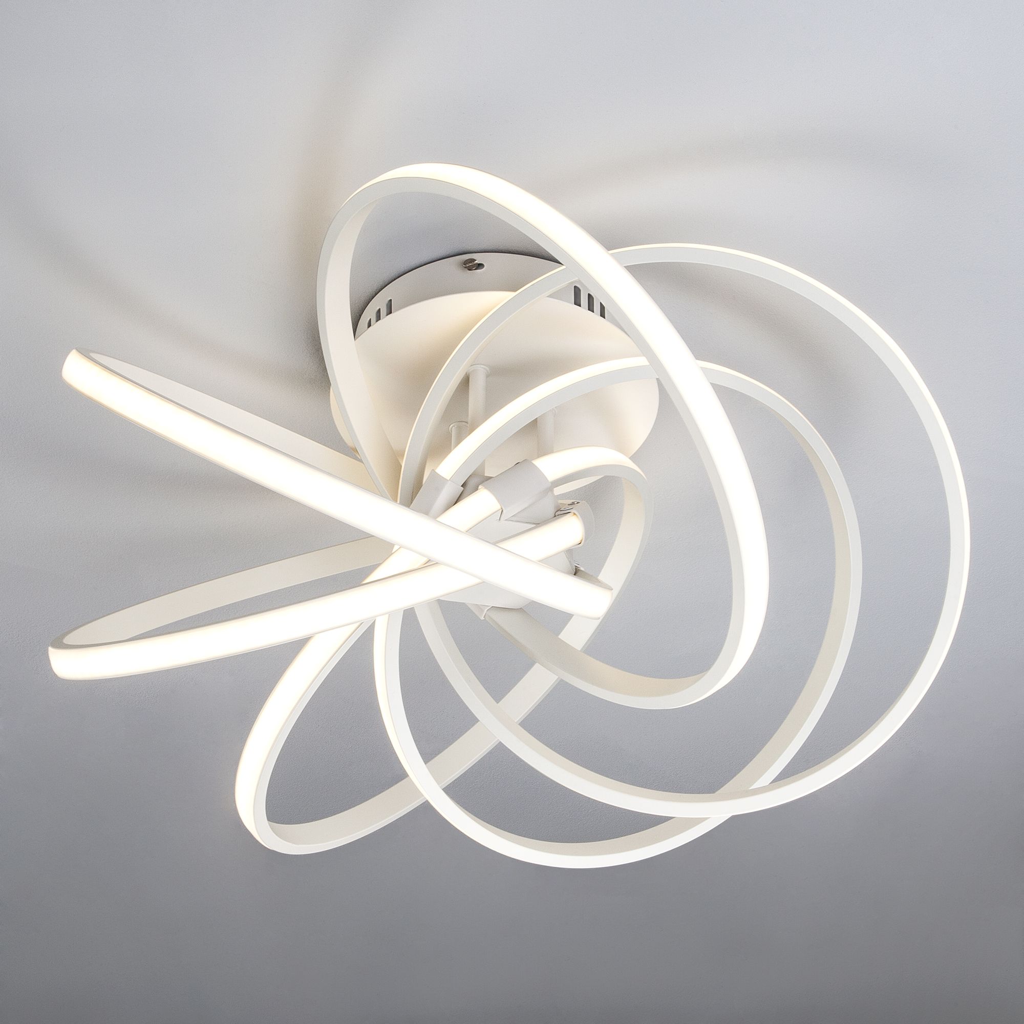 Светодиодный потолочный светильник Eurosvet Energy 90044/6 белый. Фото 1