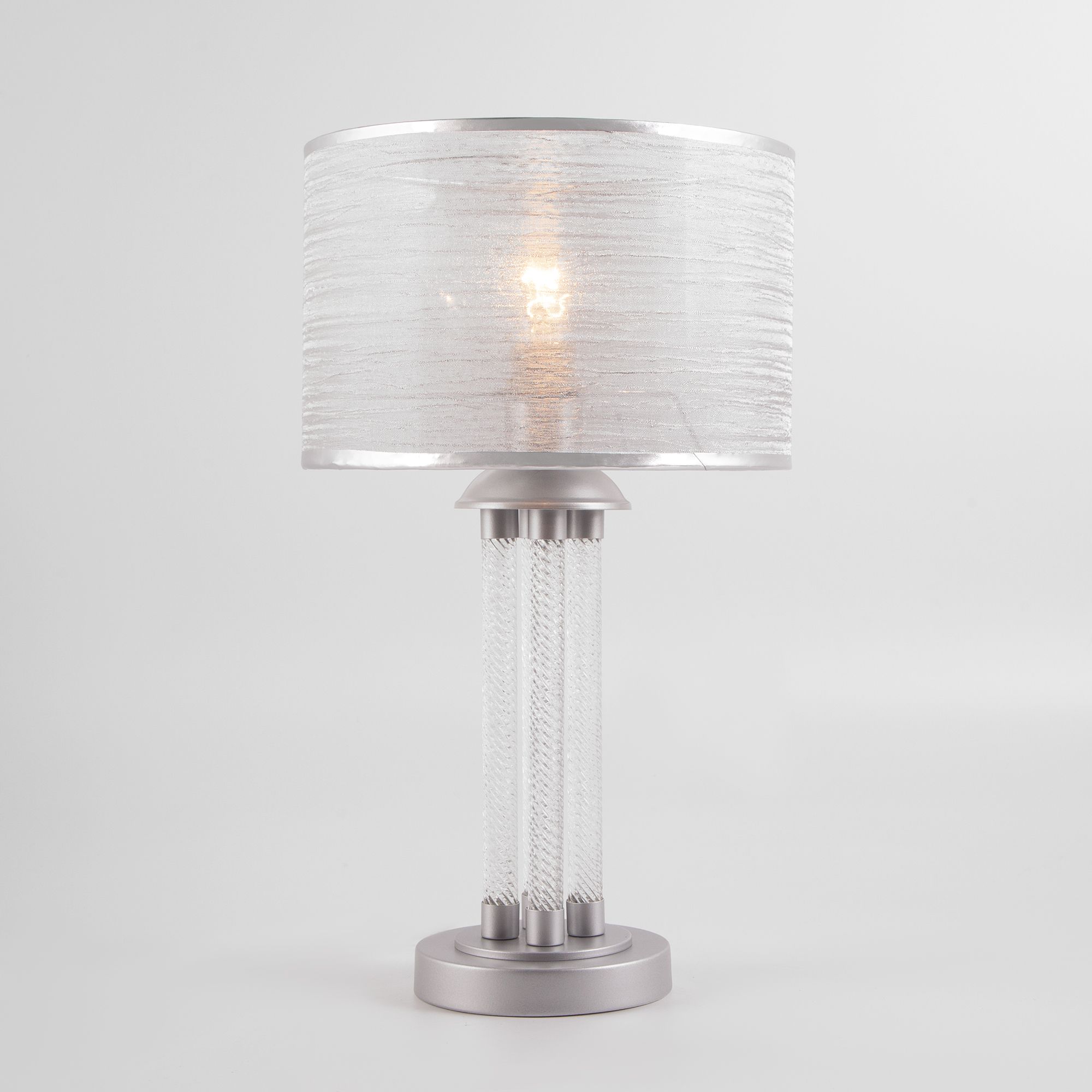 Настольная лампа с абажуром Eurosvet Licata 01073/1 серебро. Фото 1