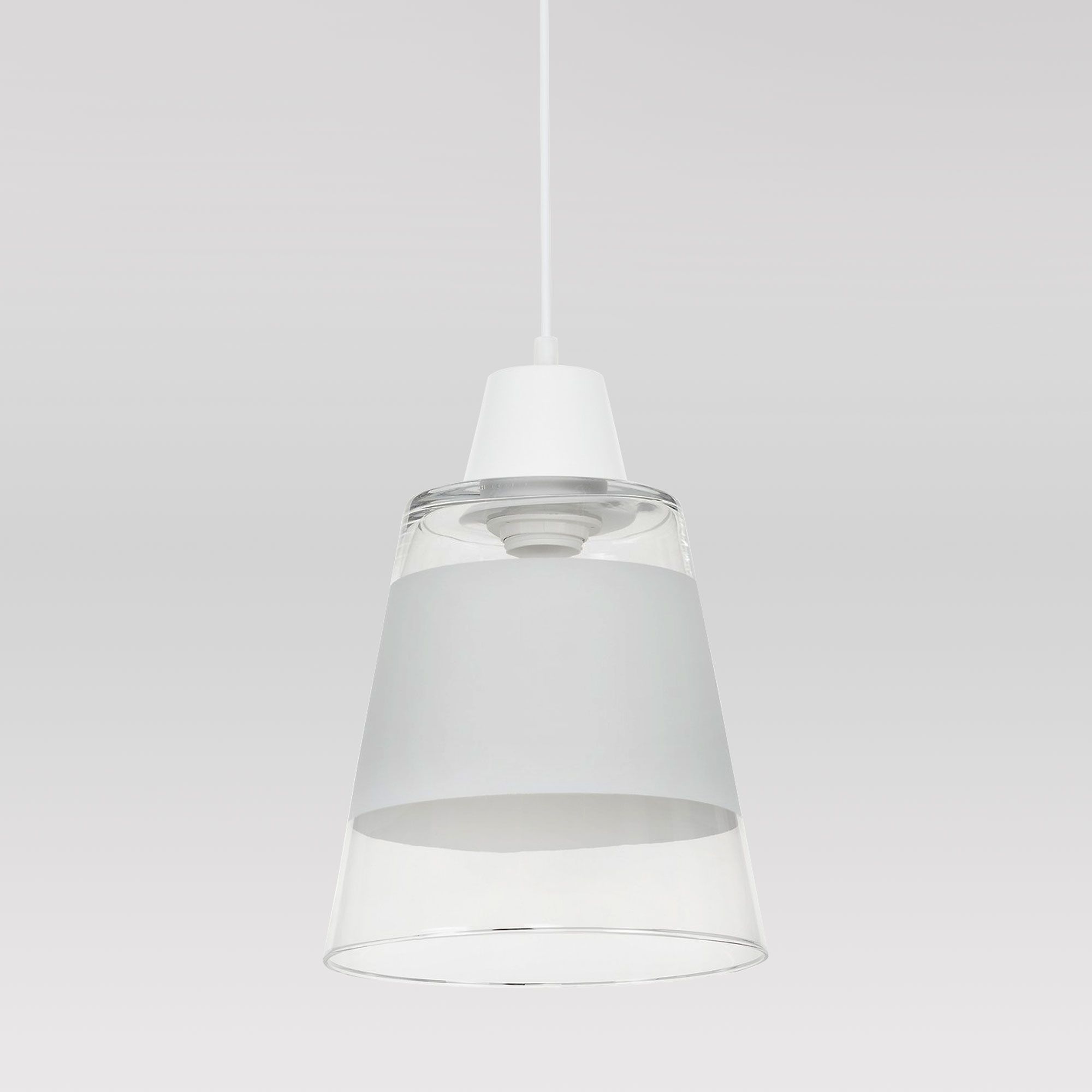 Белый подвесной светильник со стеклянным плафоном TK Lighting Trick 939 Trick. Фото 1