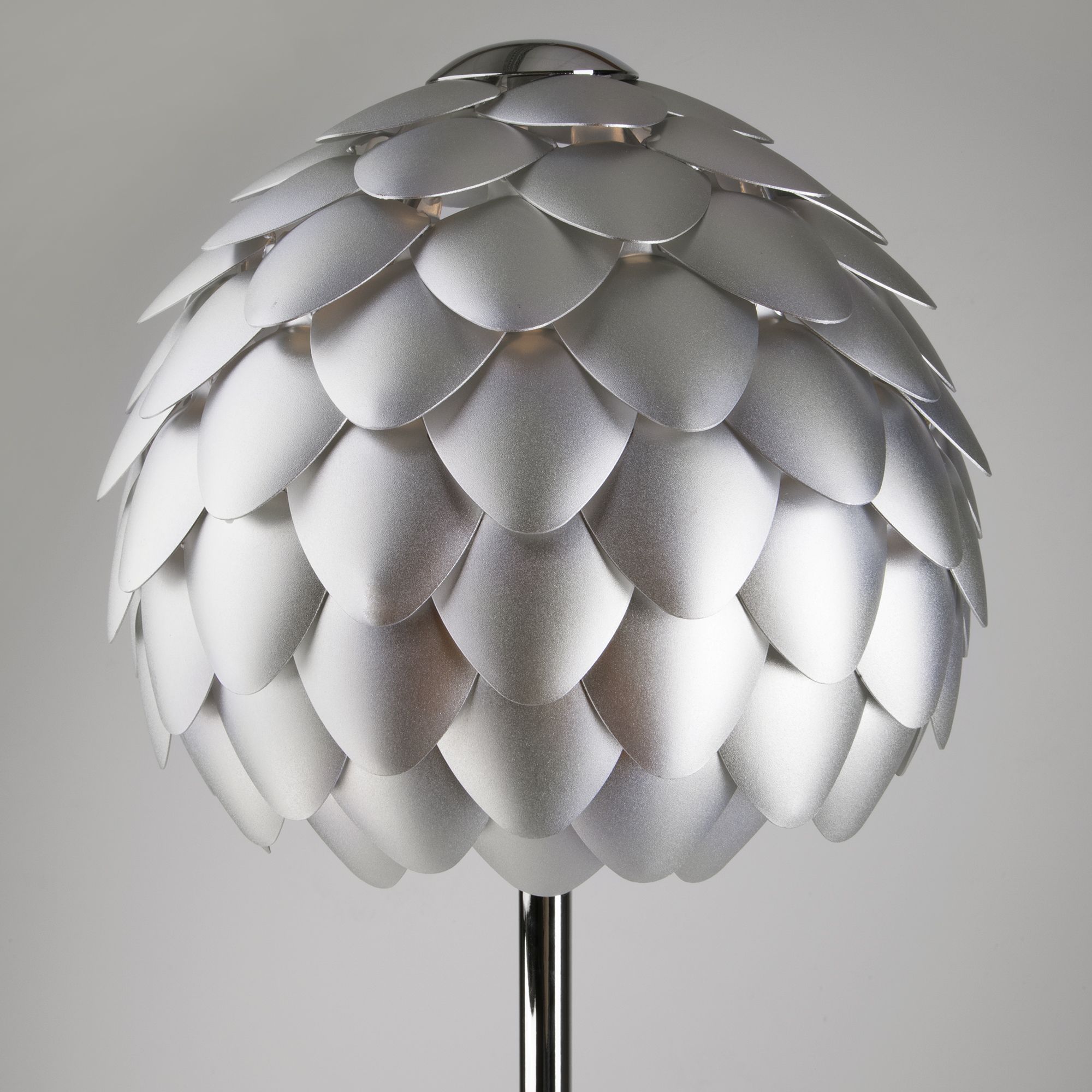 Напольный светильник с металлическим плафоном Bogate's Cedro 01100/1 серебряный / хром. Фото 3