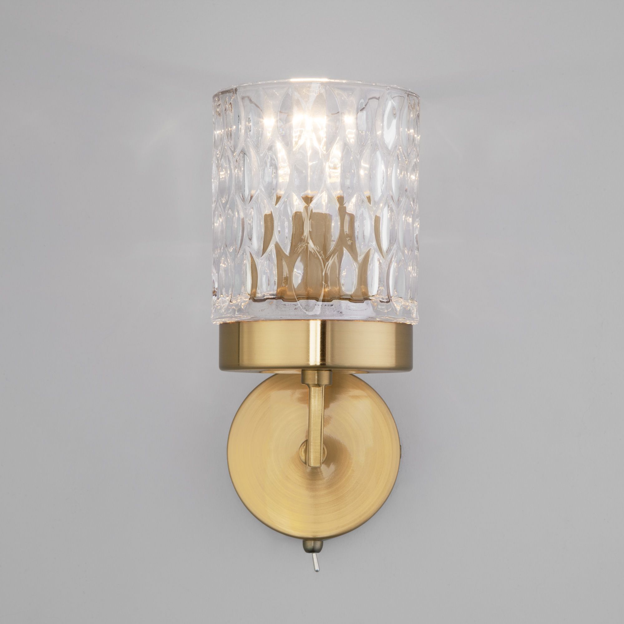 Настенный светильник со стеклянным плафоном Eurosvet Calle 60127/1 латунь. Фото 4