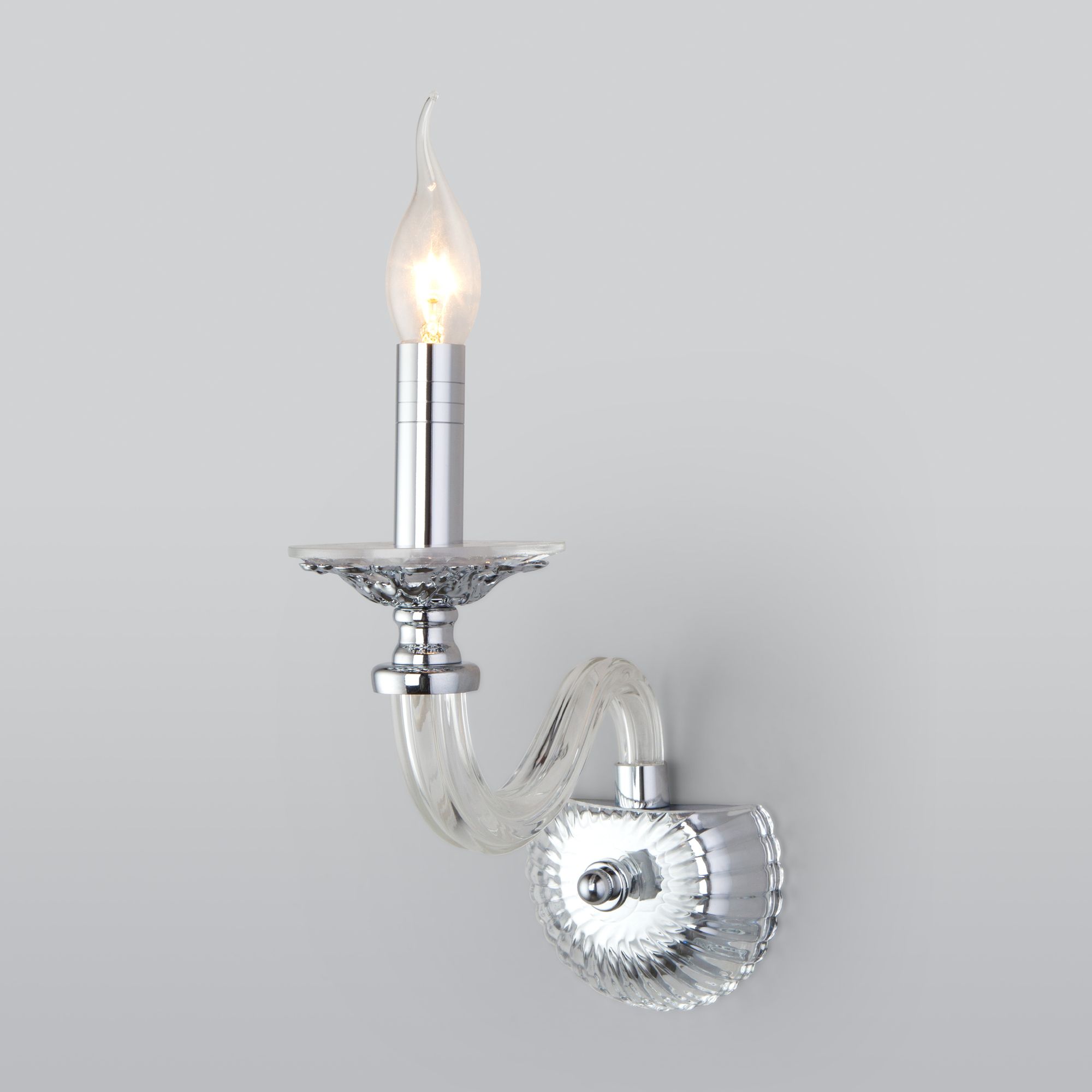 Настенный светильник в классическом стиле Bogate's Olenna 338/1. Фото 1