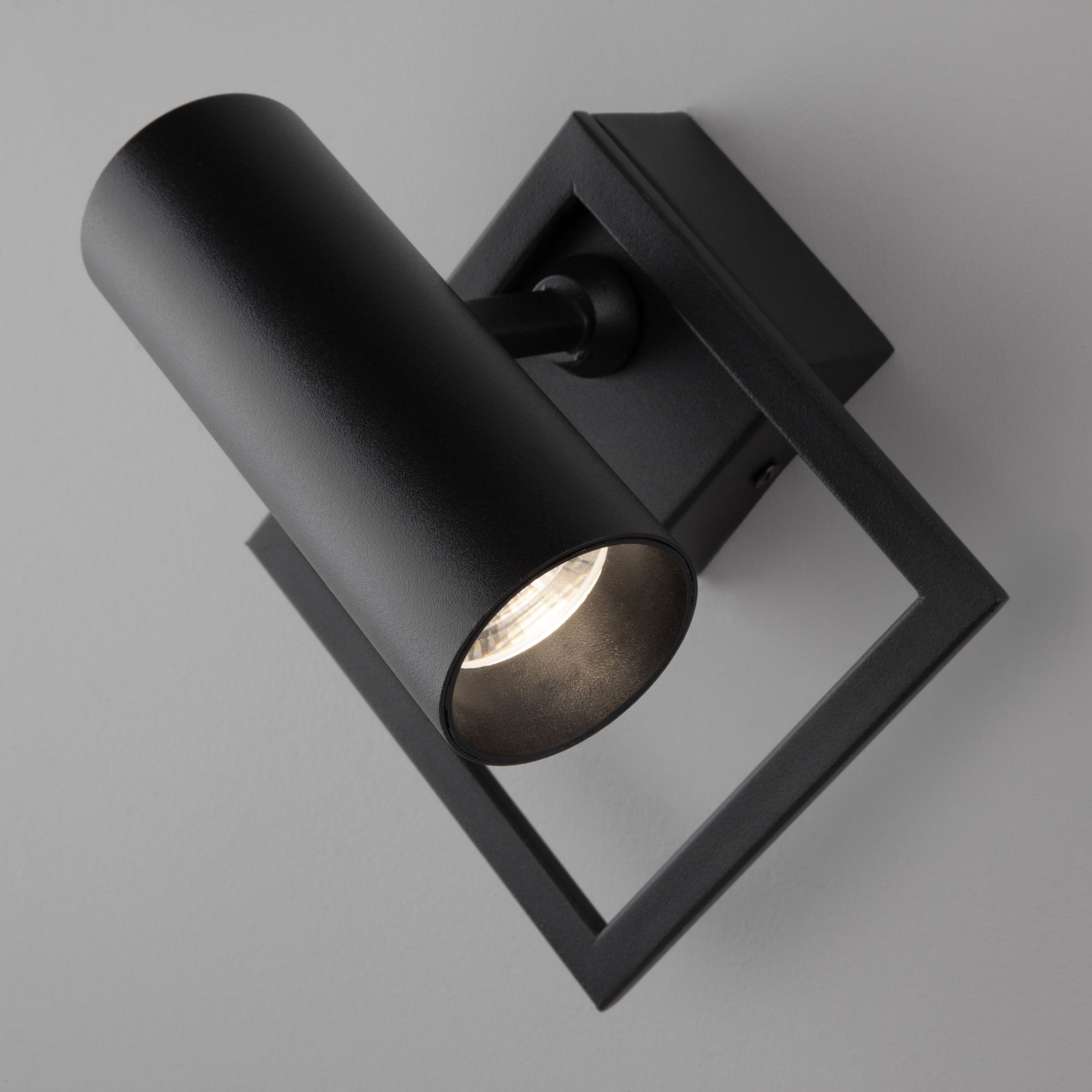 Настенный светодиодный светильник в стиле минимализм Eurosvet Turro 20091/1 LED черный. Фото 3