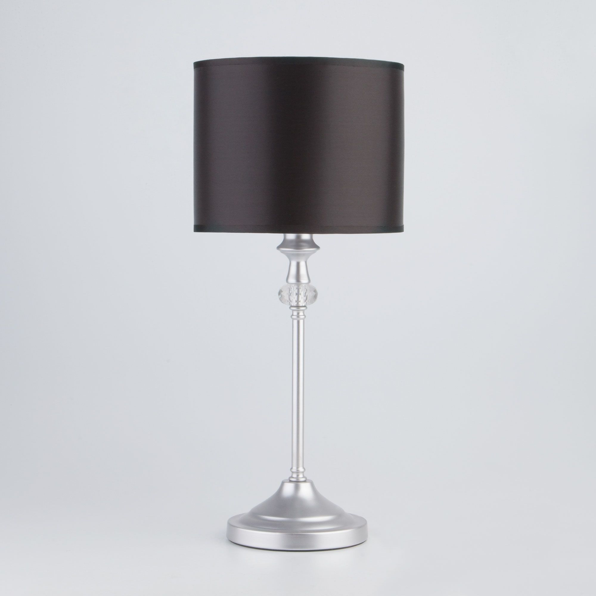 Настольная лампа с черным абажуром Eurosvet Ofelia 01049/1 серебро. Фото 3