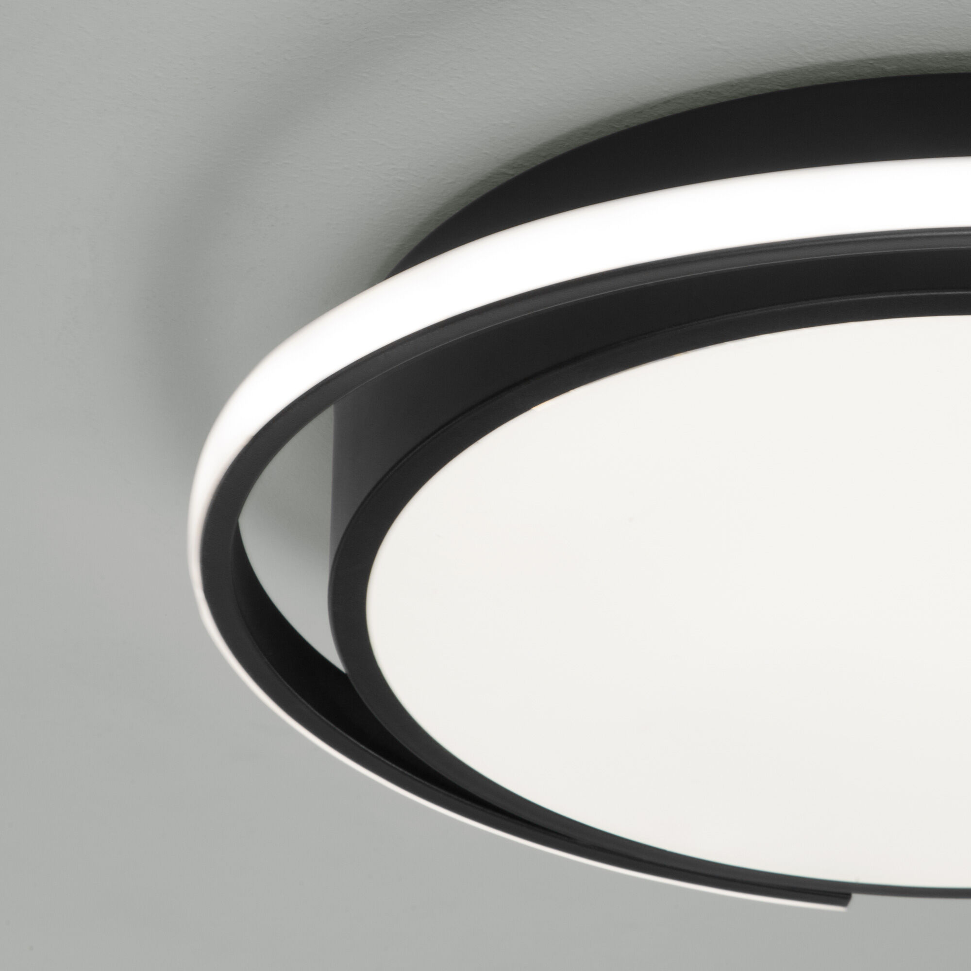 Потолочный светодиодный светильник с регулировкой яркости и цветовой температуры Eurosvet Jeremy 90251/1 черный. Фото 6