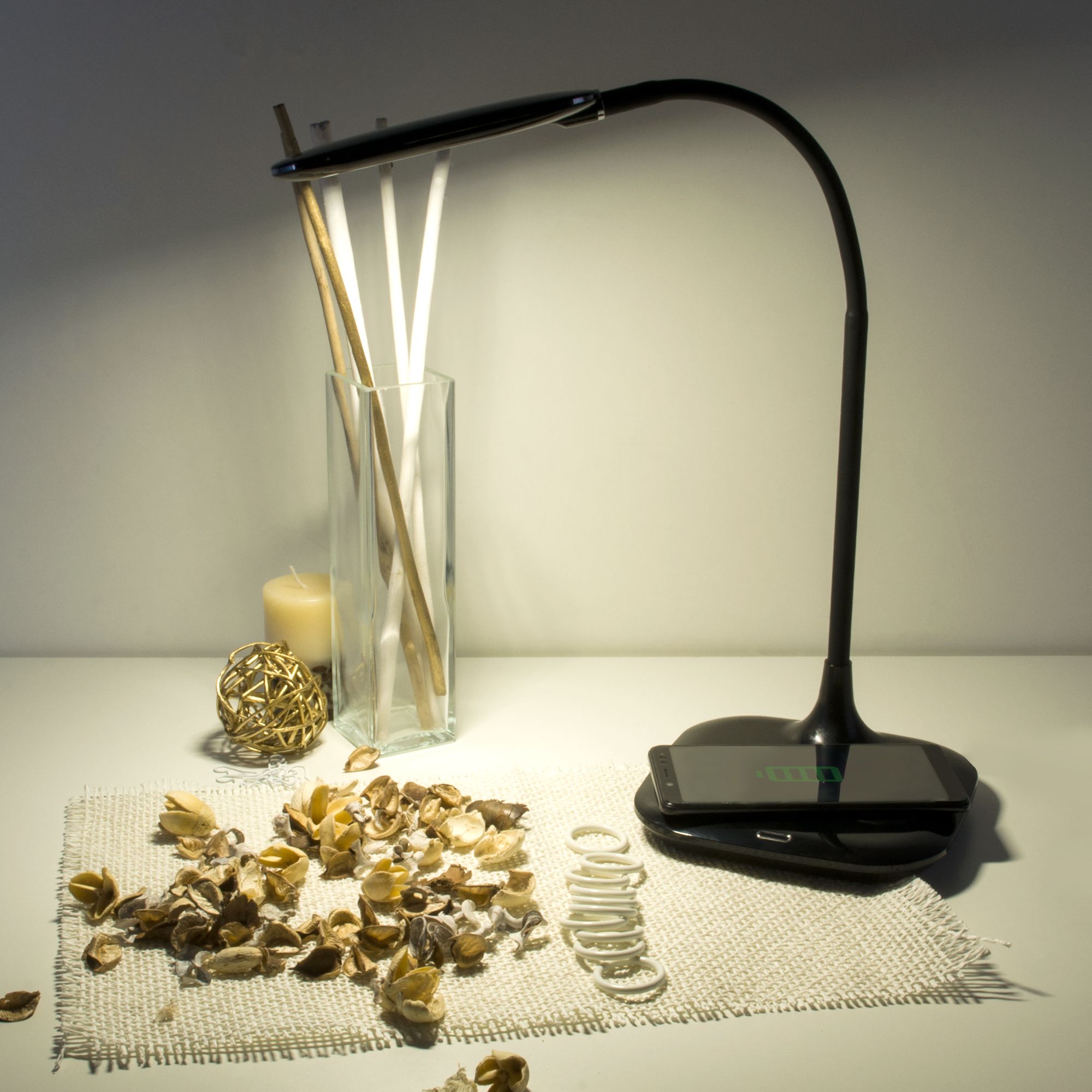 Светодиодная настольная лампа Eurosvet Effi 80419/1 черный. Фото 3