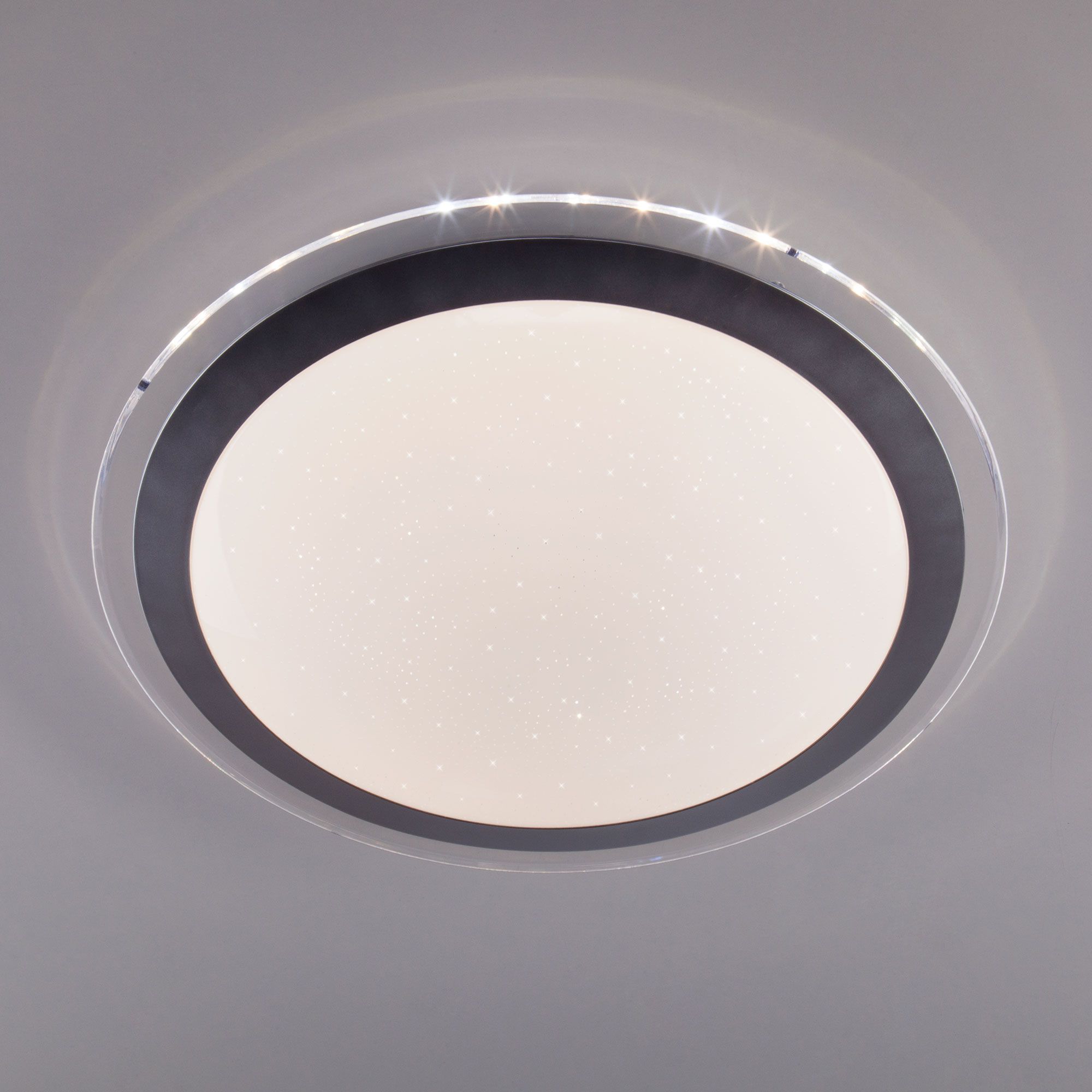 Потолочный накладной светильник с пультом  Fusion 40003/1 LED матовое серебро. Фото 2