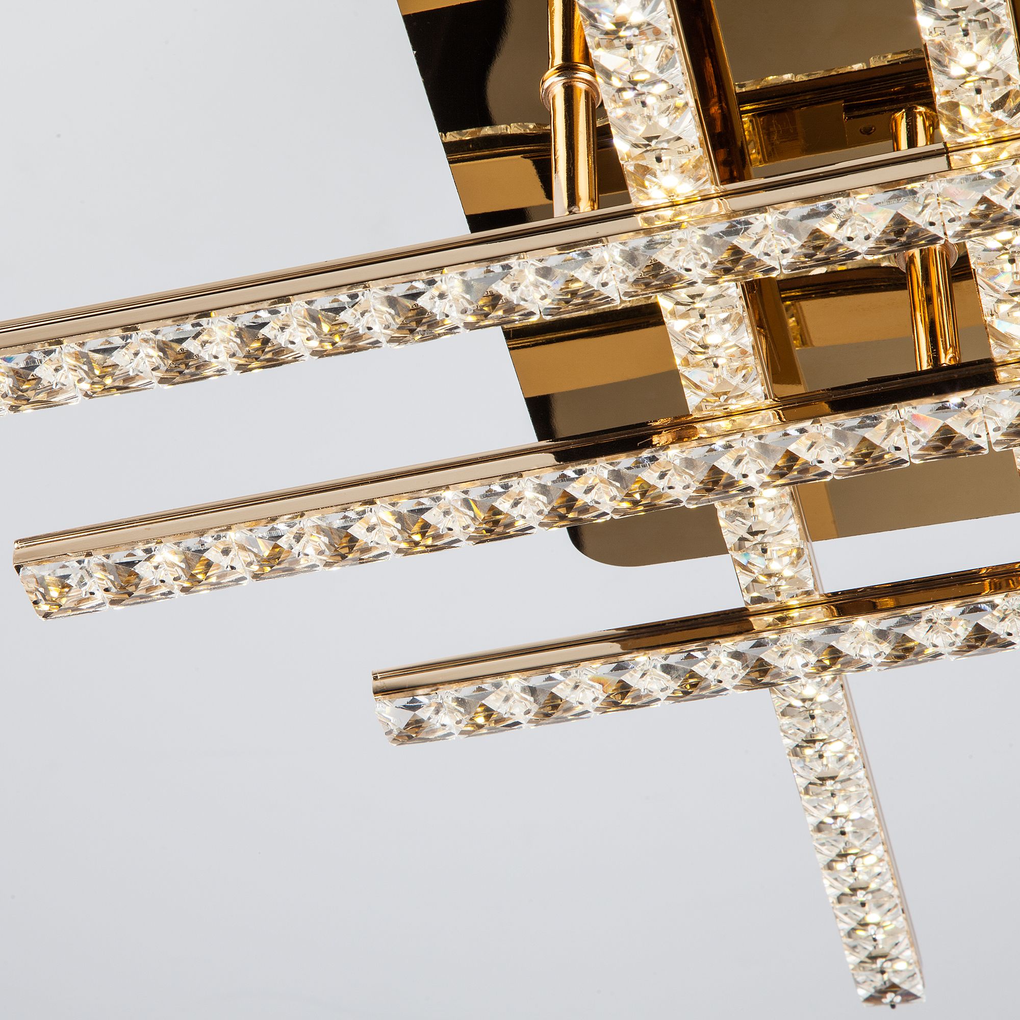 Светодиодный потолочный светильник с хрусталем Eurosvet Soprano 90041/6 золото. Фото 2