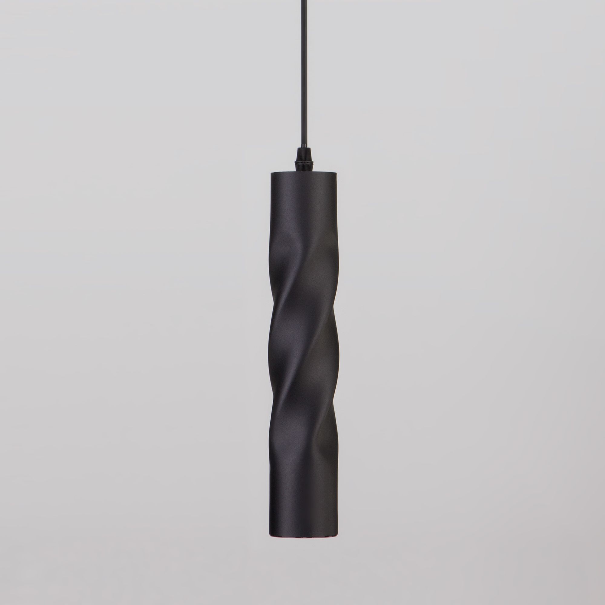 Трековый подвесной светильник Eurosvet Scroll 50162/1 LED черный. Фото 1