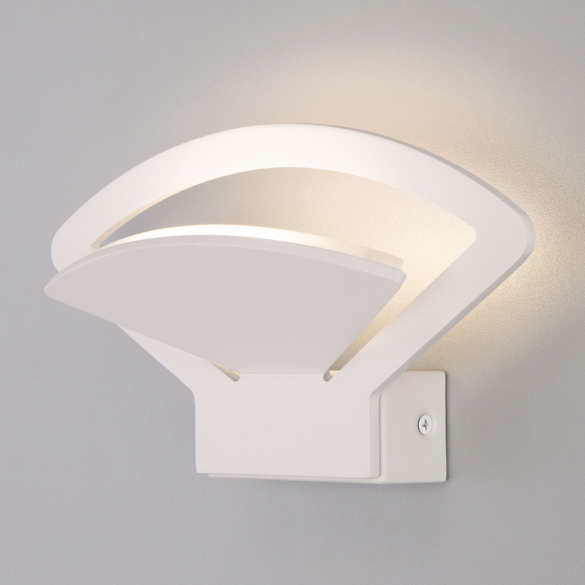 Настенный светодиодный светильник Pavo LED Elektrostandard Pavo MRL LED 1009 белый. Фото 1