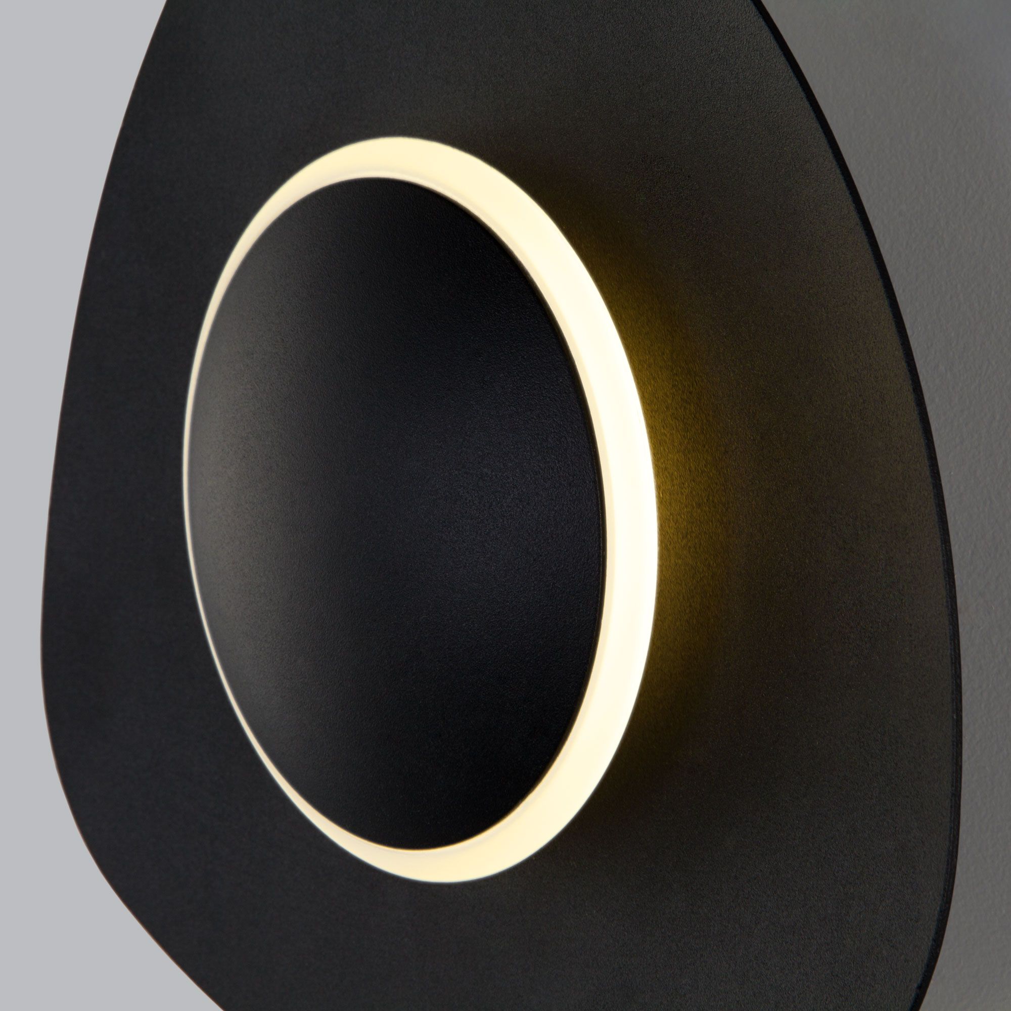 Настенный светильник Eurosvet Scuro 40151/1 LED черный. Фото 4