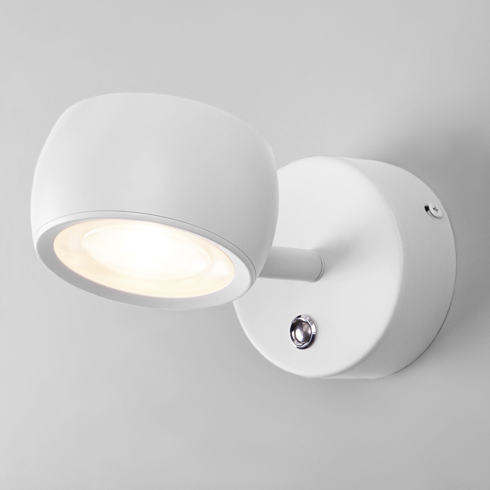 Настенный светодиодный светильник Oriol LED Elektrostandard Oriol MRL LED 1018 белый. Фото 1