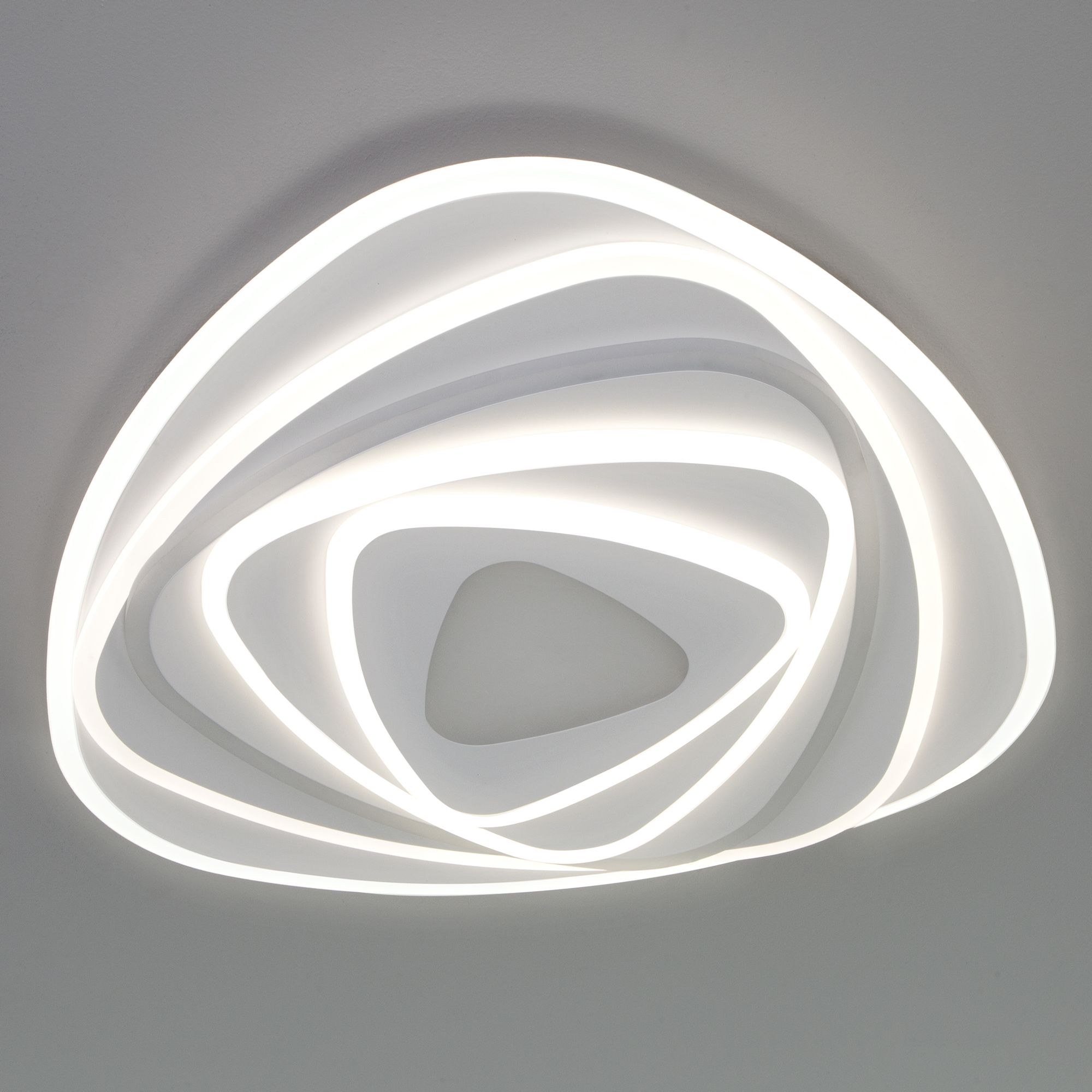 Потолочный светильник с пультом Eurosvet Coloris 90225/1 белый. Фото 2