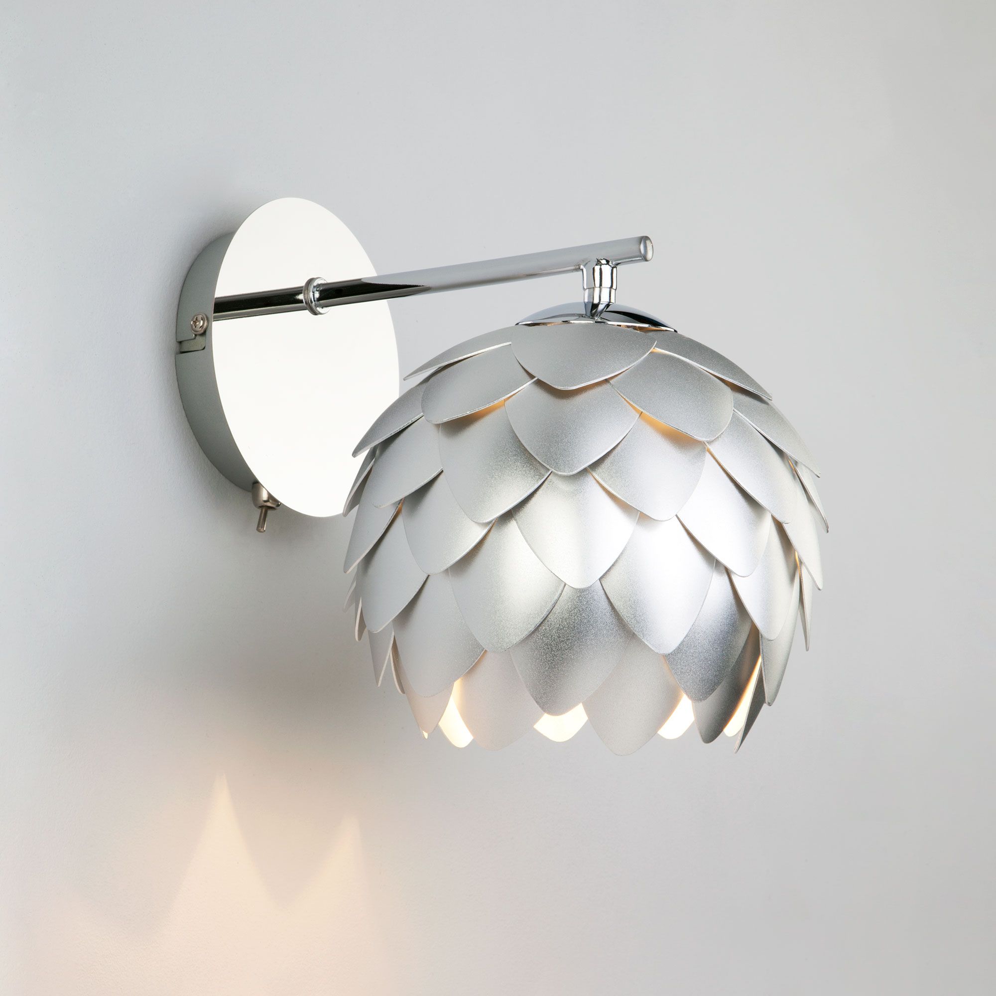 Настенный светильник с металлическим плафоном Bogate's Cedro 304 серебро / хром. Фото 1