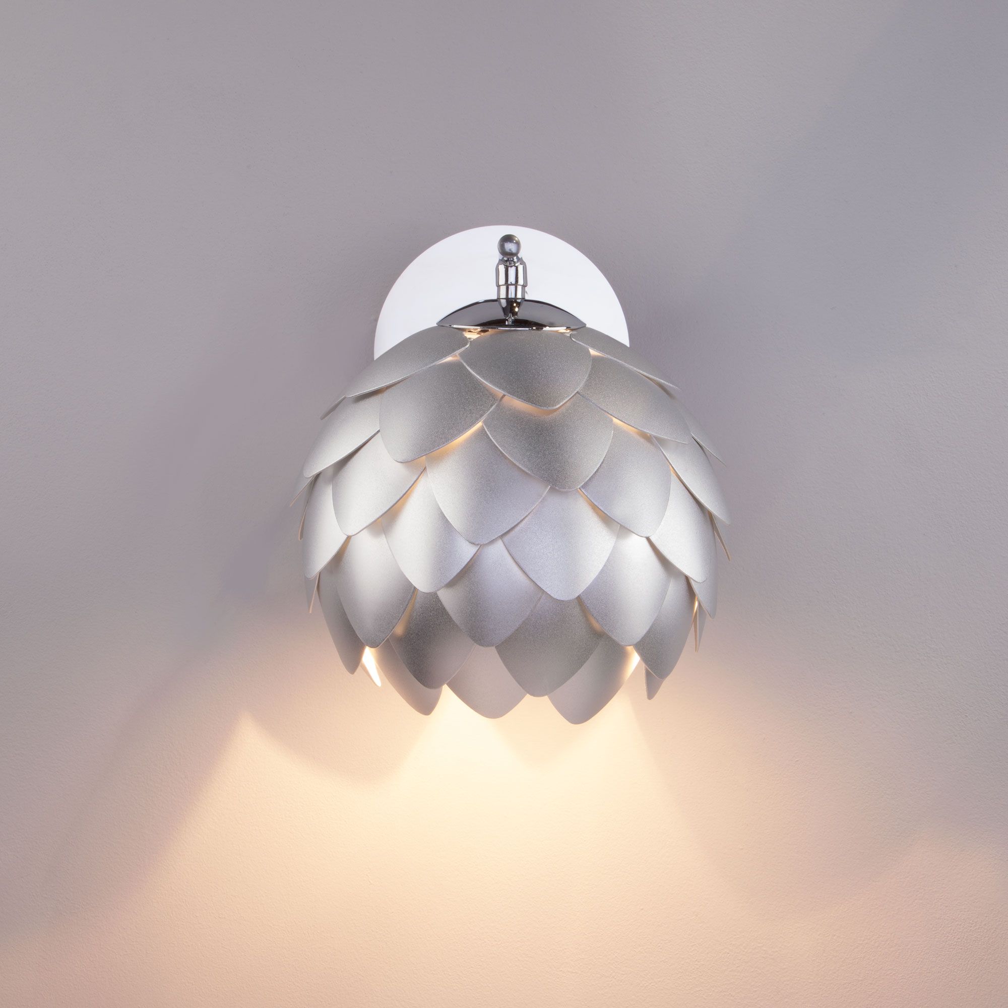 Настенный светильник с металлическим плафоном Bogate's Cedro 304 серебро / хром. Фото 4