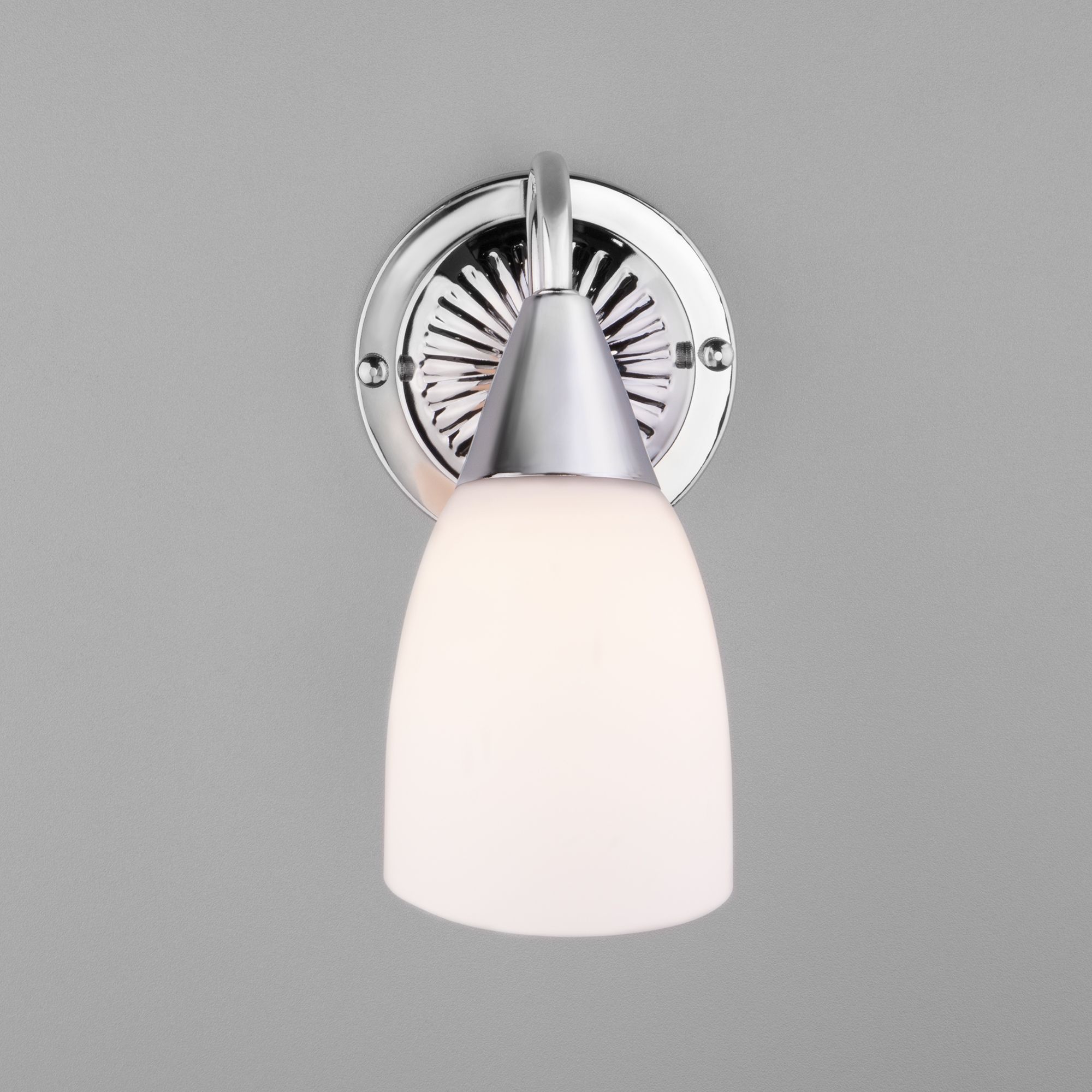 Настенный светильник со стеклянным плафоном Eurosvet Ellene 30149/1 хром. Фото 4