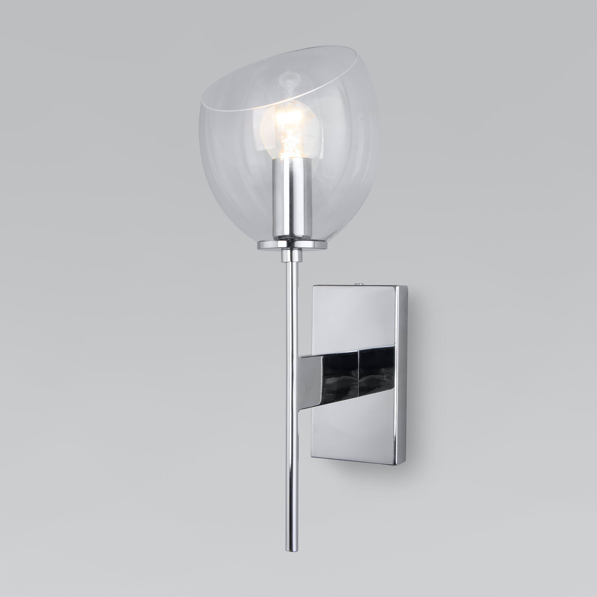 Настенный светильник со стеклянным плафоном Eurosvet Arrista 60130/1 хром. Фото 1
