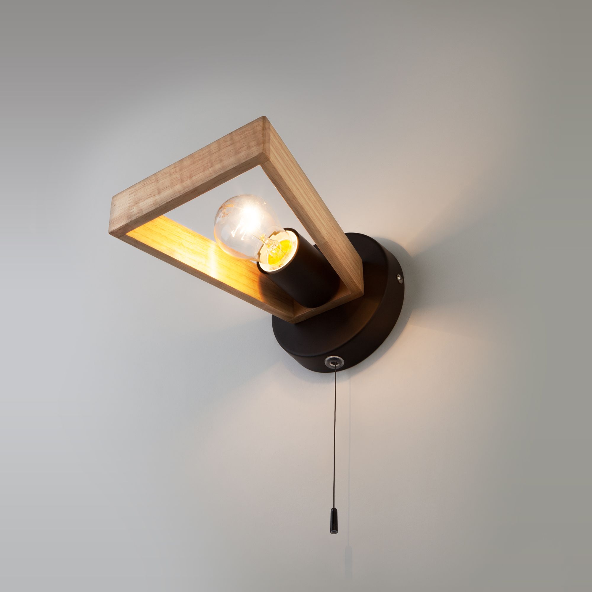 Настенный светильник в стиле лофт Eurosvet Klark 70056/1 черный. Фото 1