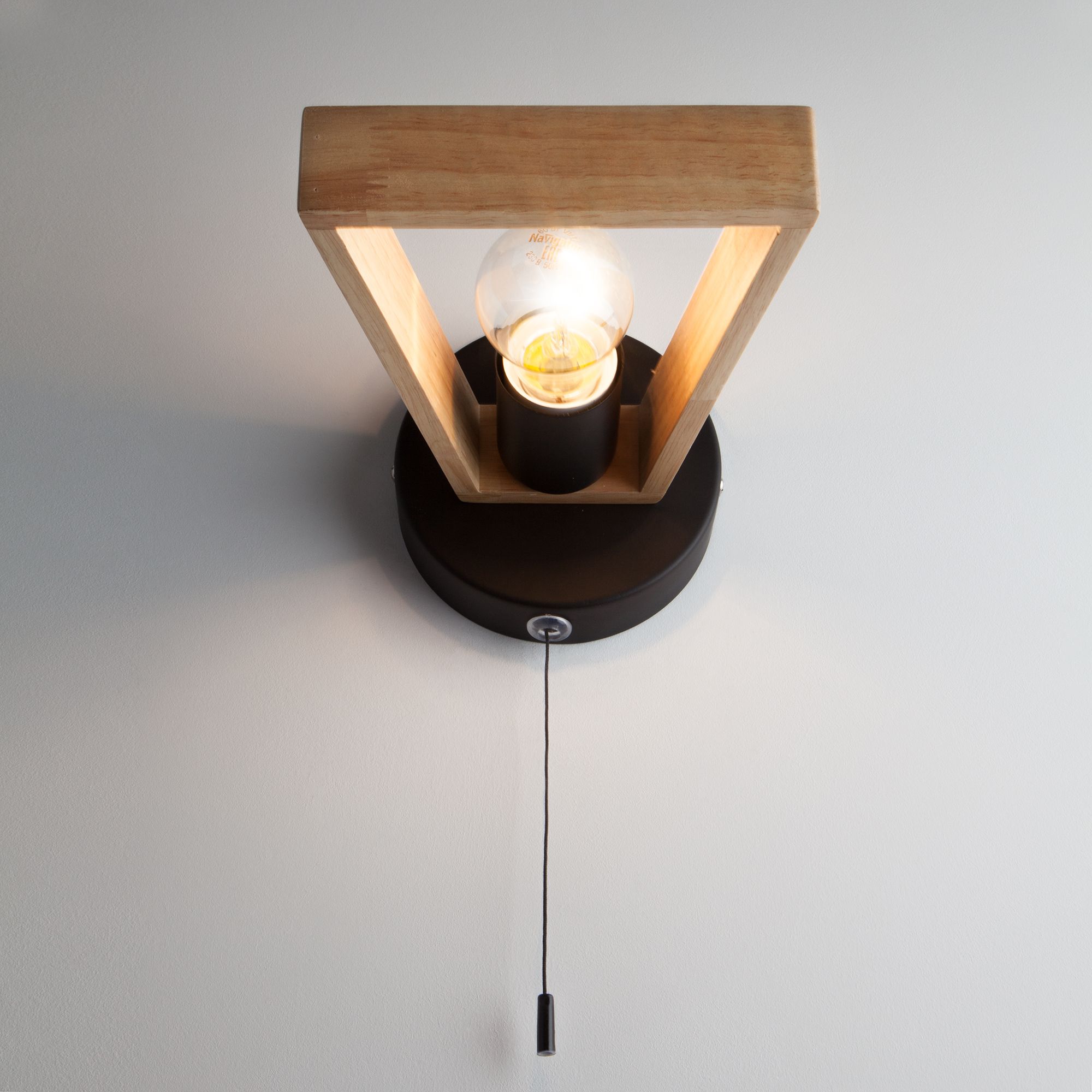 Настенный светильник в стиле лофт Eurosvet Klark 70056/1 черный. Фото 2