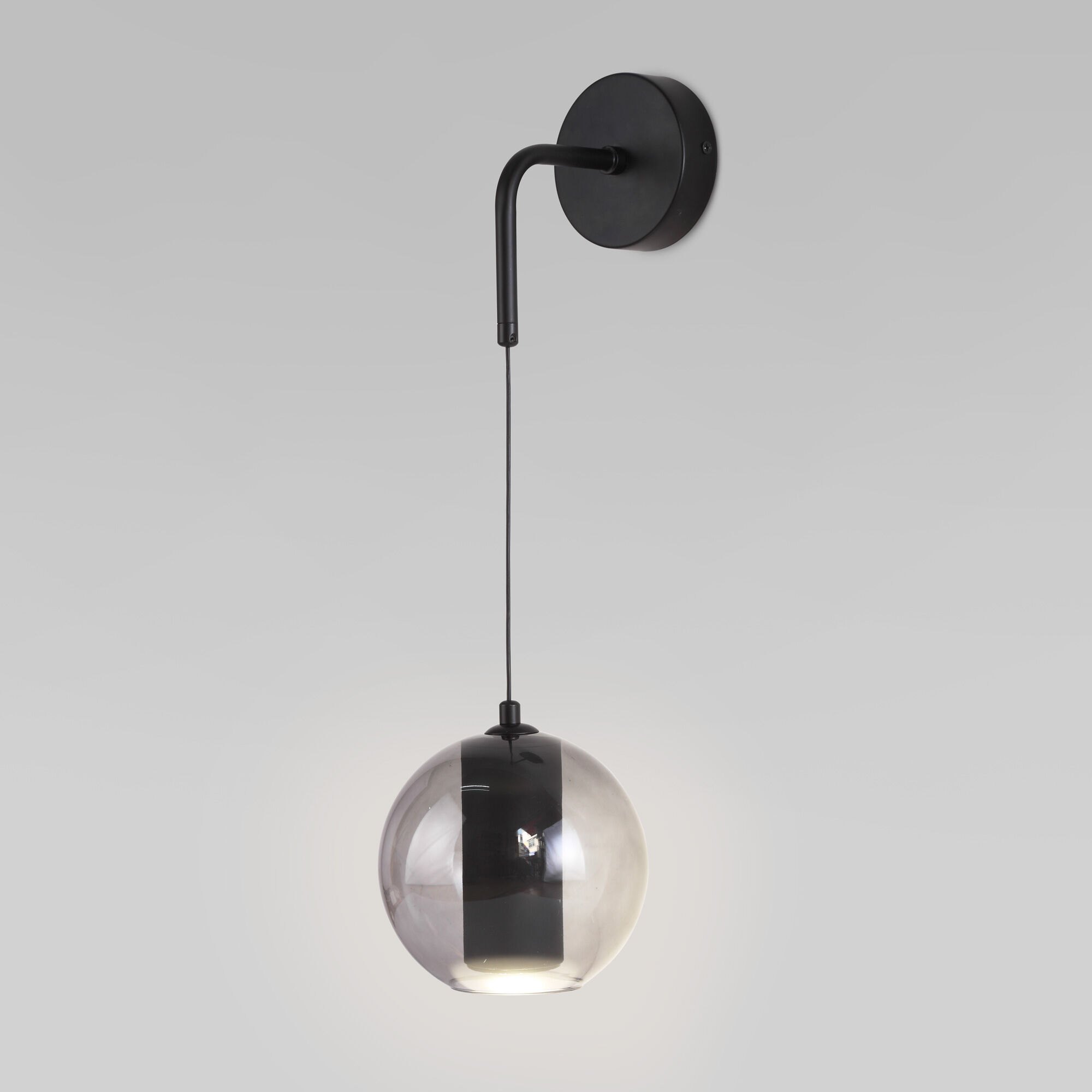 Настенный светодиодный светильник со стеклянным плафоном Eurosvet Cobble 50258 LED дымчатый. Фото 1