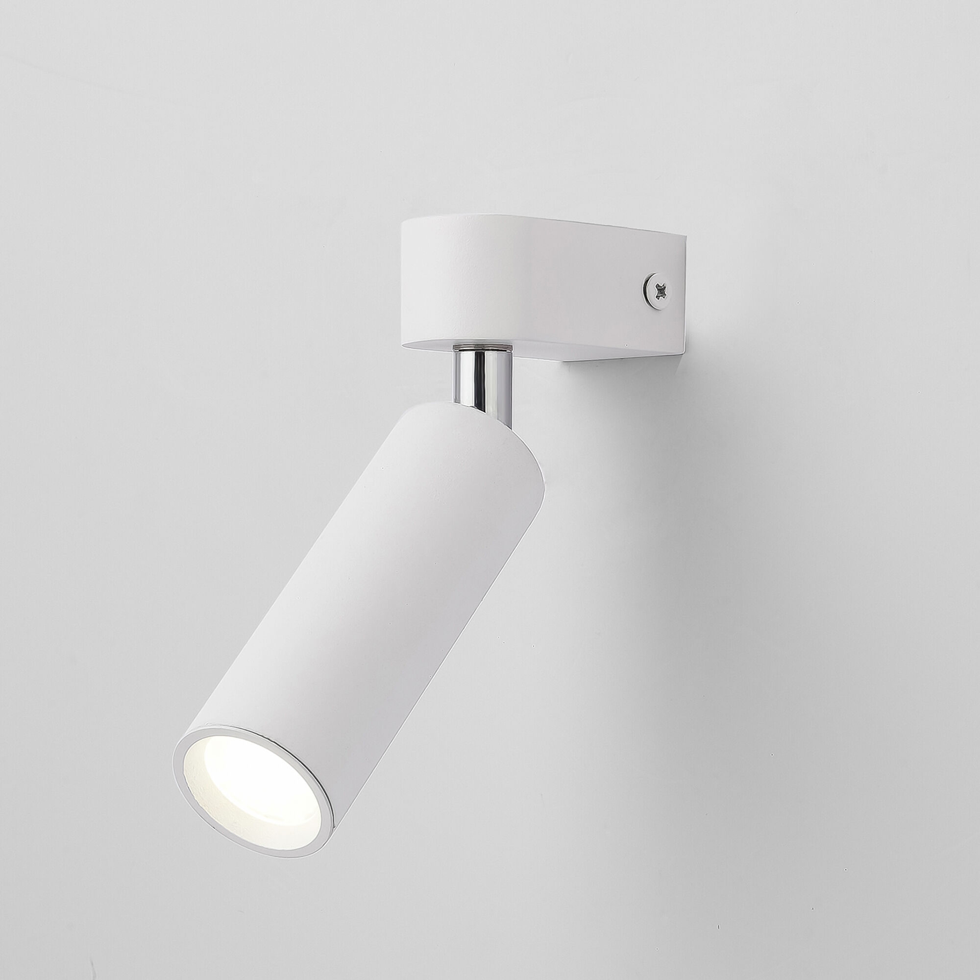 Настенный светодиодный светильник в стиле лофт Eurosvet Pitch 20143/1 LED белый. Фото 1
