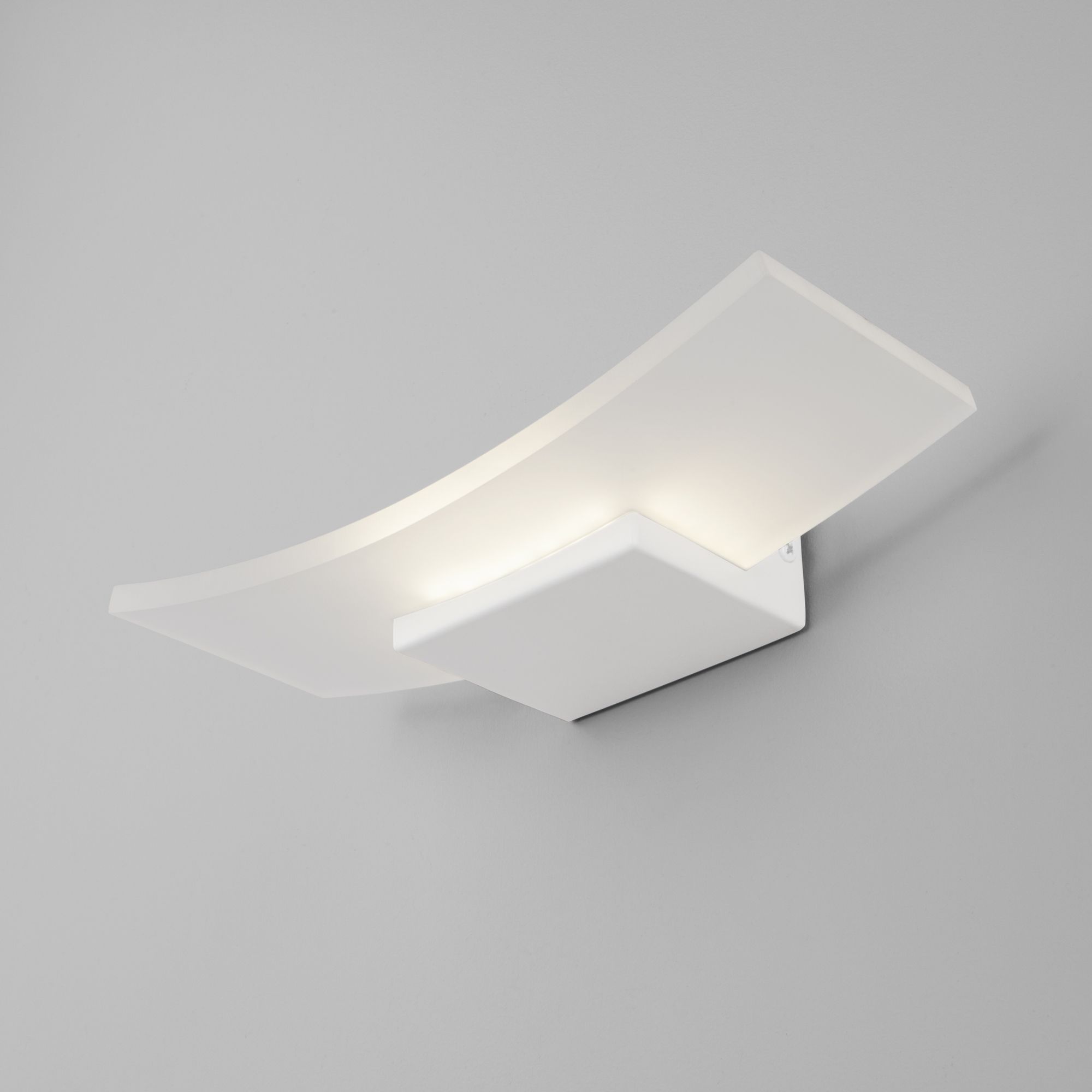 Настенный светодиодный светильник в стиле минимализм Eurosvet Share 40152/1 LED белый. Фото 3