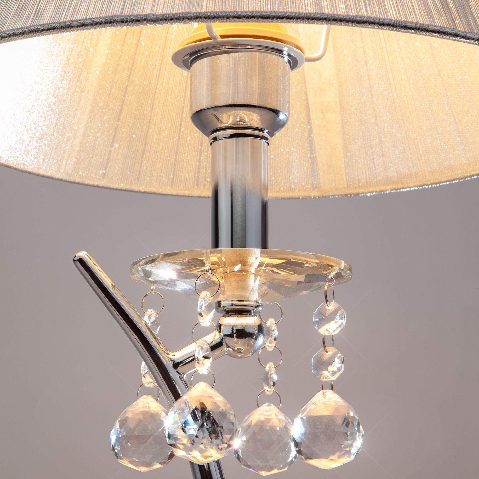 Классическая настольная лампа Eurosvet Odette 1087/1 хром. Фото 2
