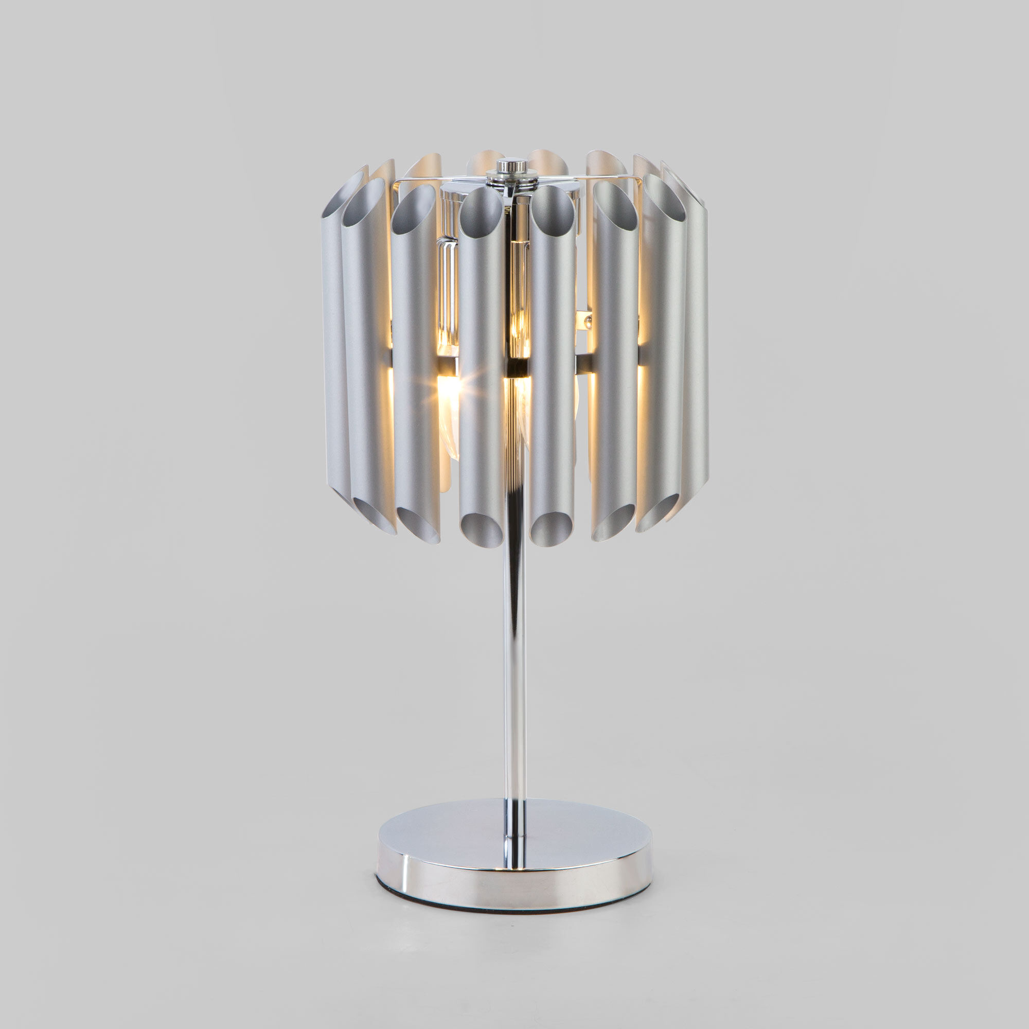 Настольная лампа в стиле лофт Bogate's Castellie 01107/3 серебро. Фото 1