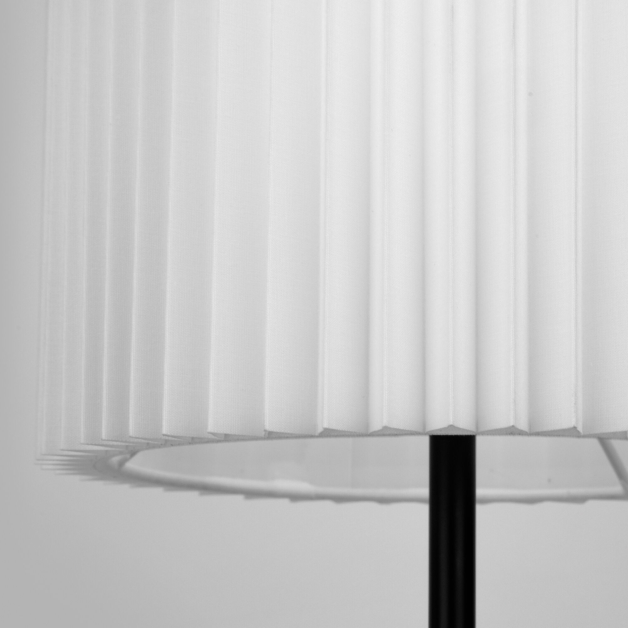 Настольный светильник с тканевым абажуром Eurosvet Notturno 01162/1 черный. Фото 2