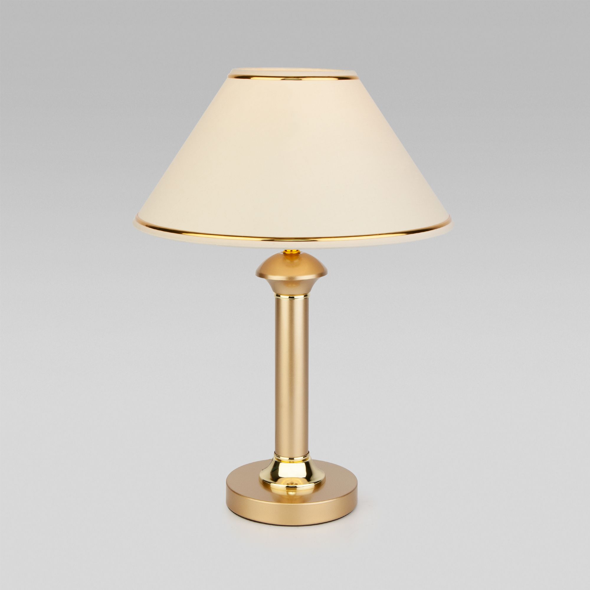 Настольный светильник с тканевым абажуром Eurosvet Lorenzo 60019/1 золото. Фото 1