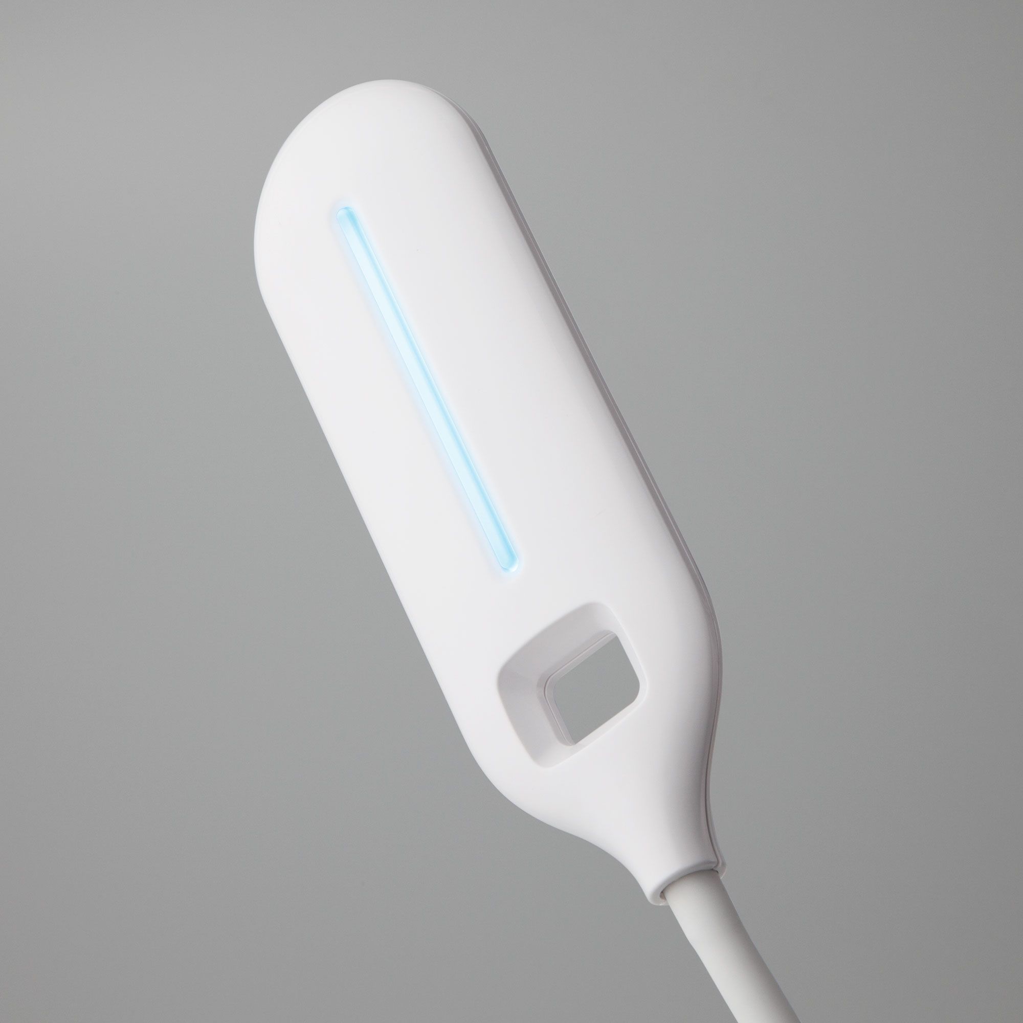Настольный светодиодный светильник с сенсорным управлением и регулировкой цветовой температуры Eurosvet Soft 80503/1 белый. Фото 4