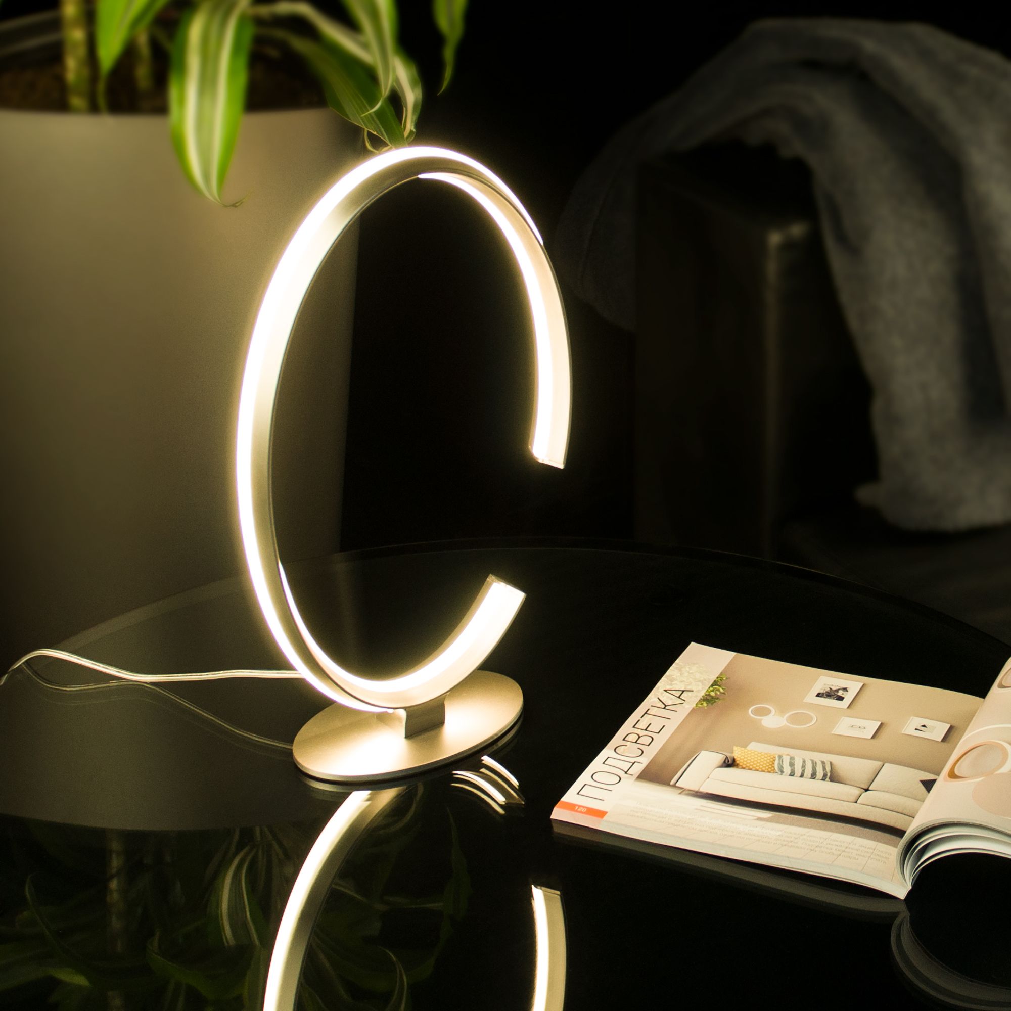Настольный светодиодный светильник в стиле минимализм Eurosvet Gap 80414/1 сатин-никель. Фото 2