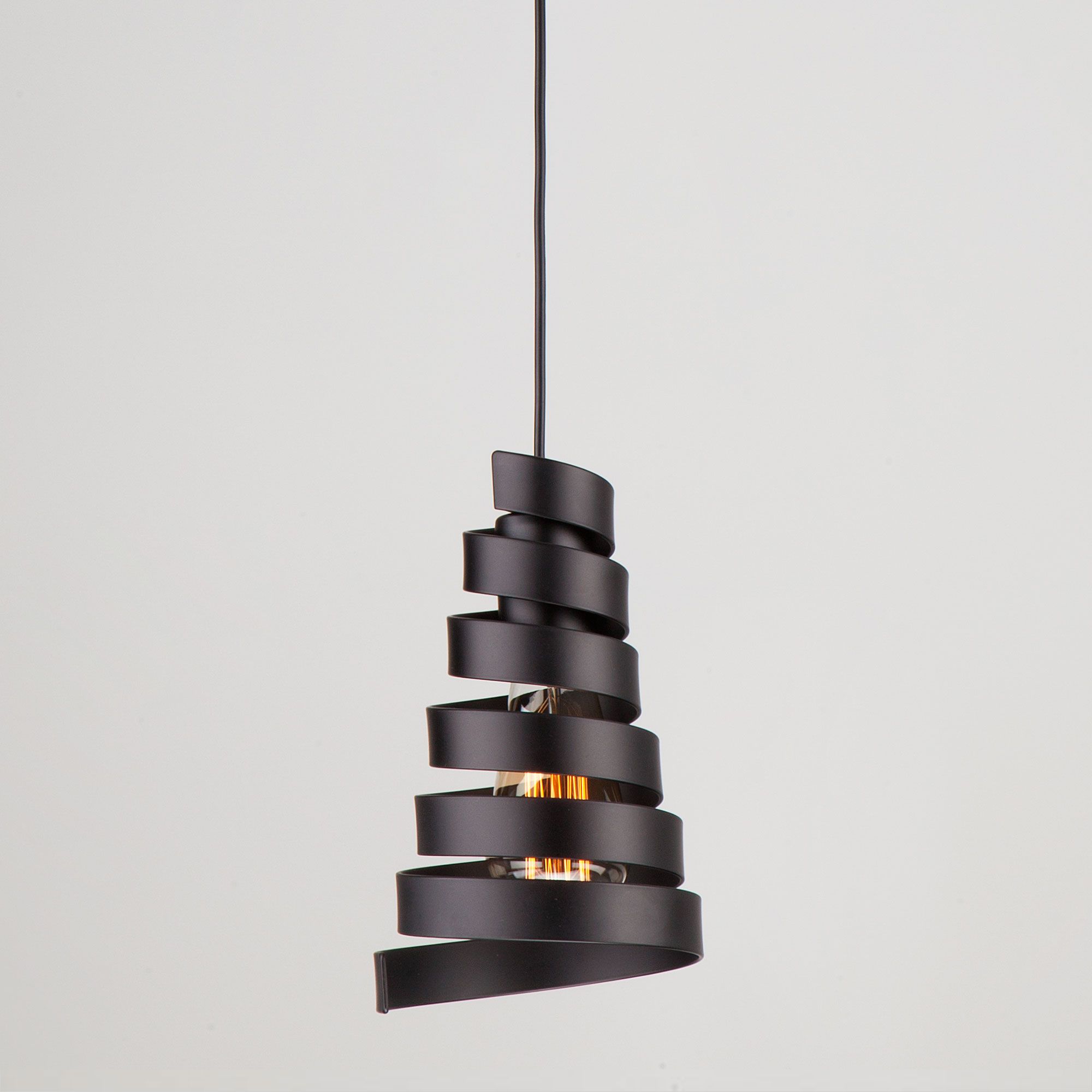 Подвесной светильник с длинным тросом 1,8м Eurosvet Storm Long 50156/1 черный. Фото 1