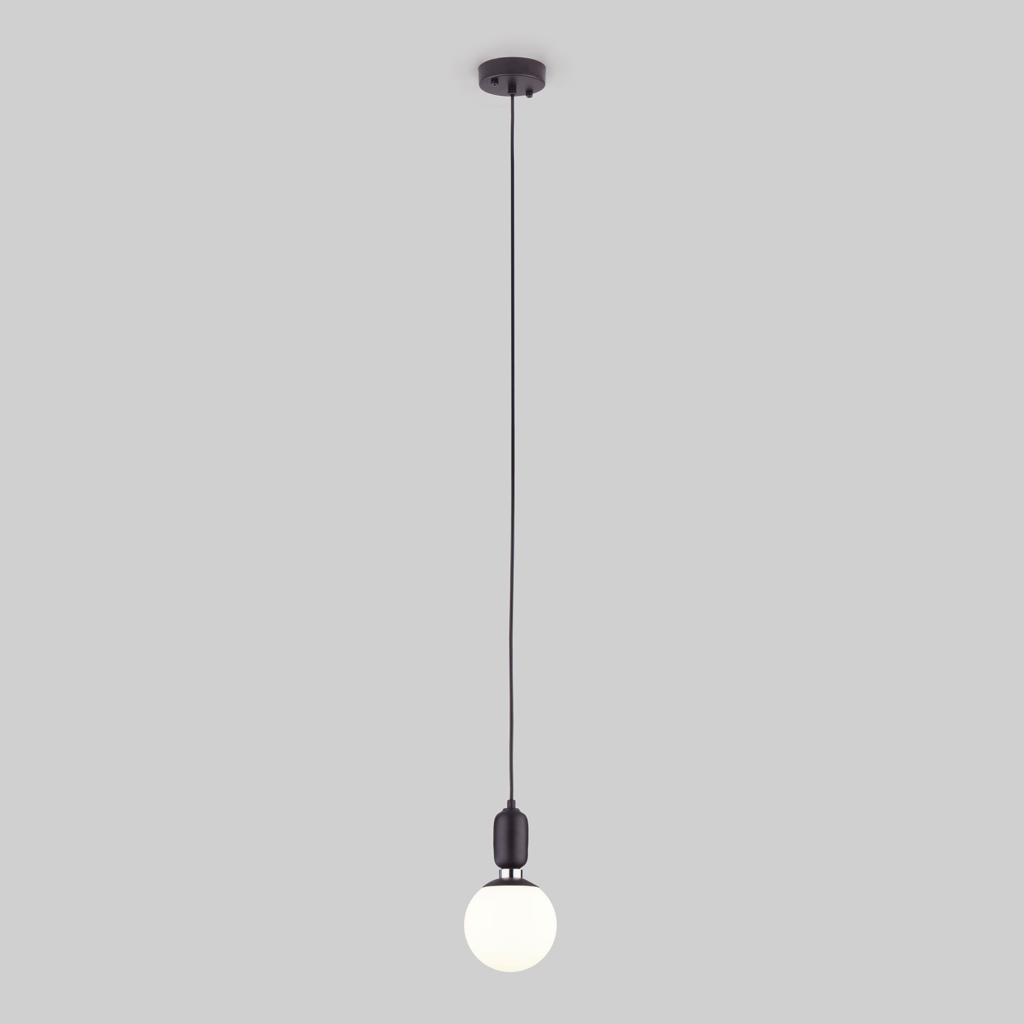 Подвесной светильник со стеклянным плафоном Eurosvet Bubble 50151/1 черный. Фото 2
