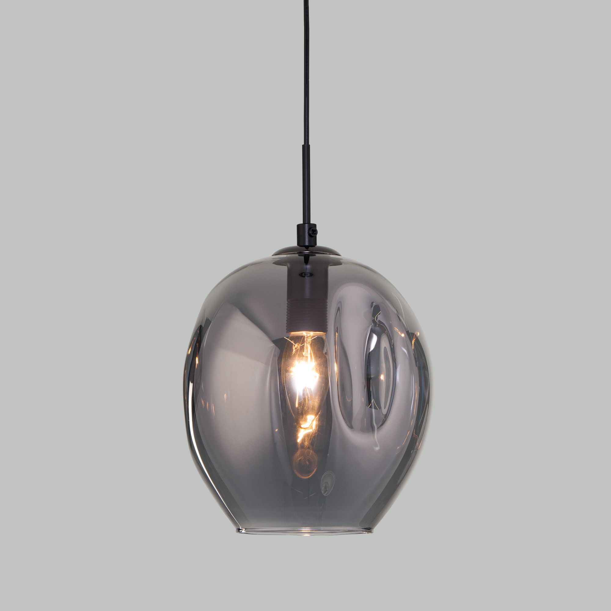 Подвесной светильник со стеклянным плафоном Eurosvet Mill 50195/1 черный жемчуг. Фото 1