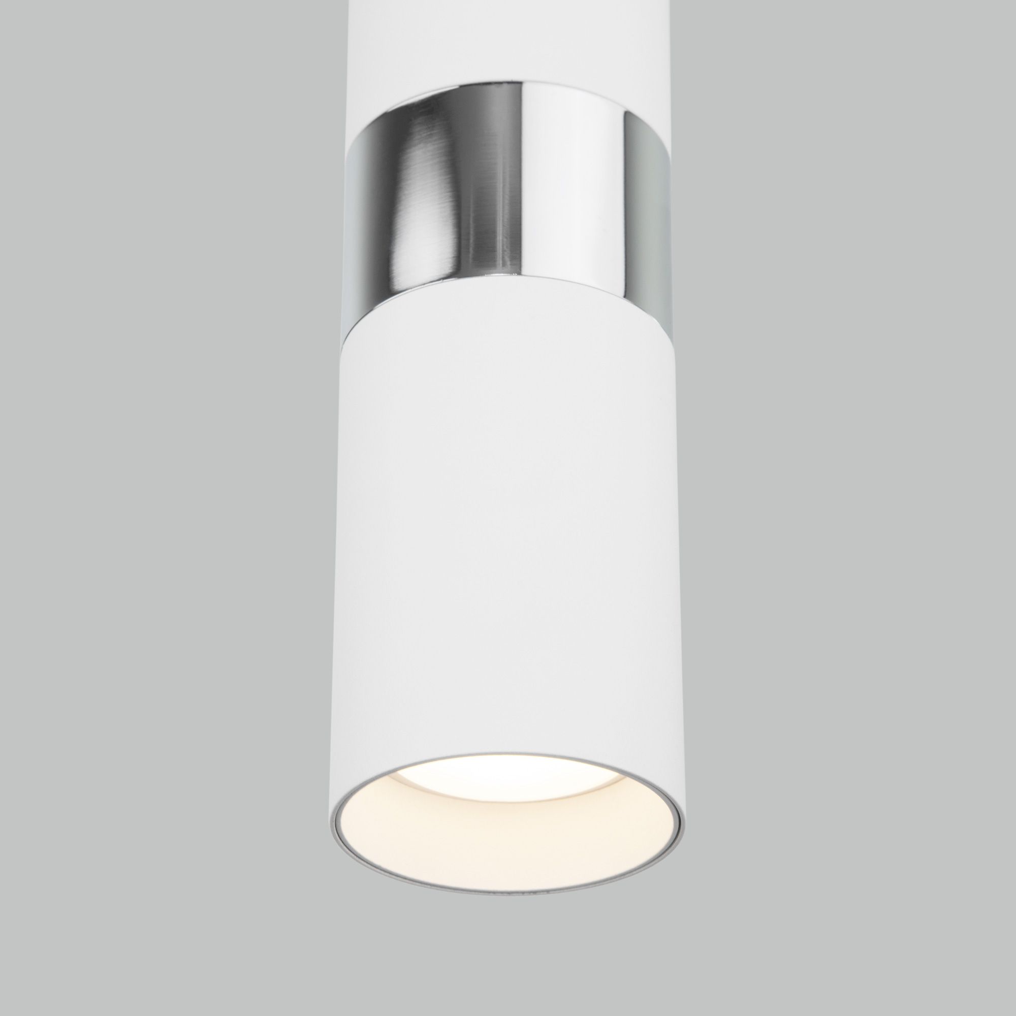 Подвесной светильник в стиле лофт Eurosvet Viero 50096/1 белый/хром. Фото 3