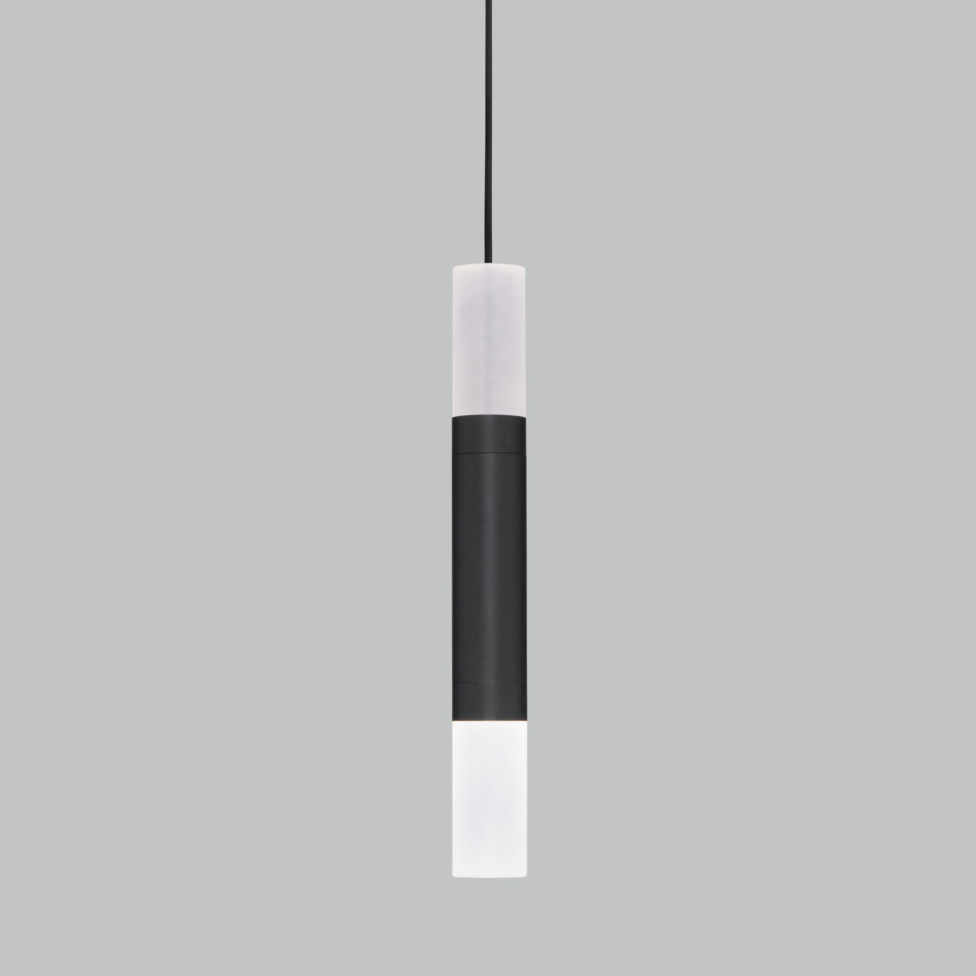 Подвесной светодиодный светильник в стиле лофт Eurosvet Axel 50210/1 LED черный. Фото 1