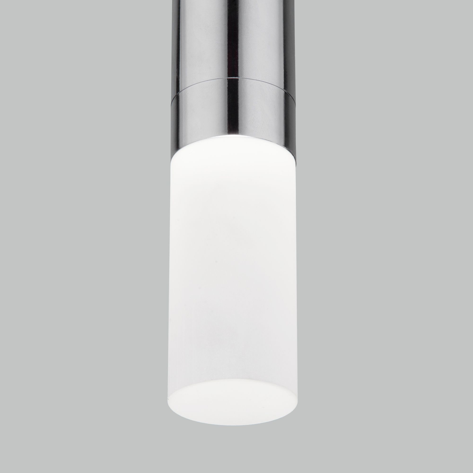 Подвесной светодиодный светильник в стиле лофт Eurosvet Axel 50210/1 LED хром. Фото 3