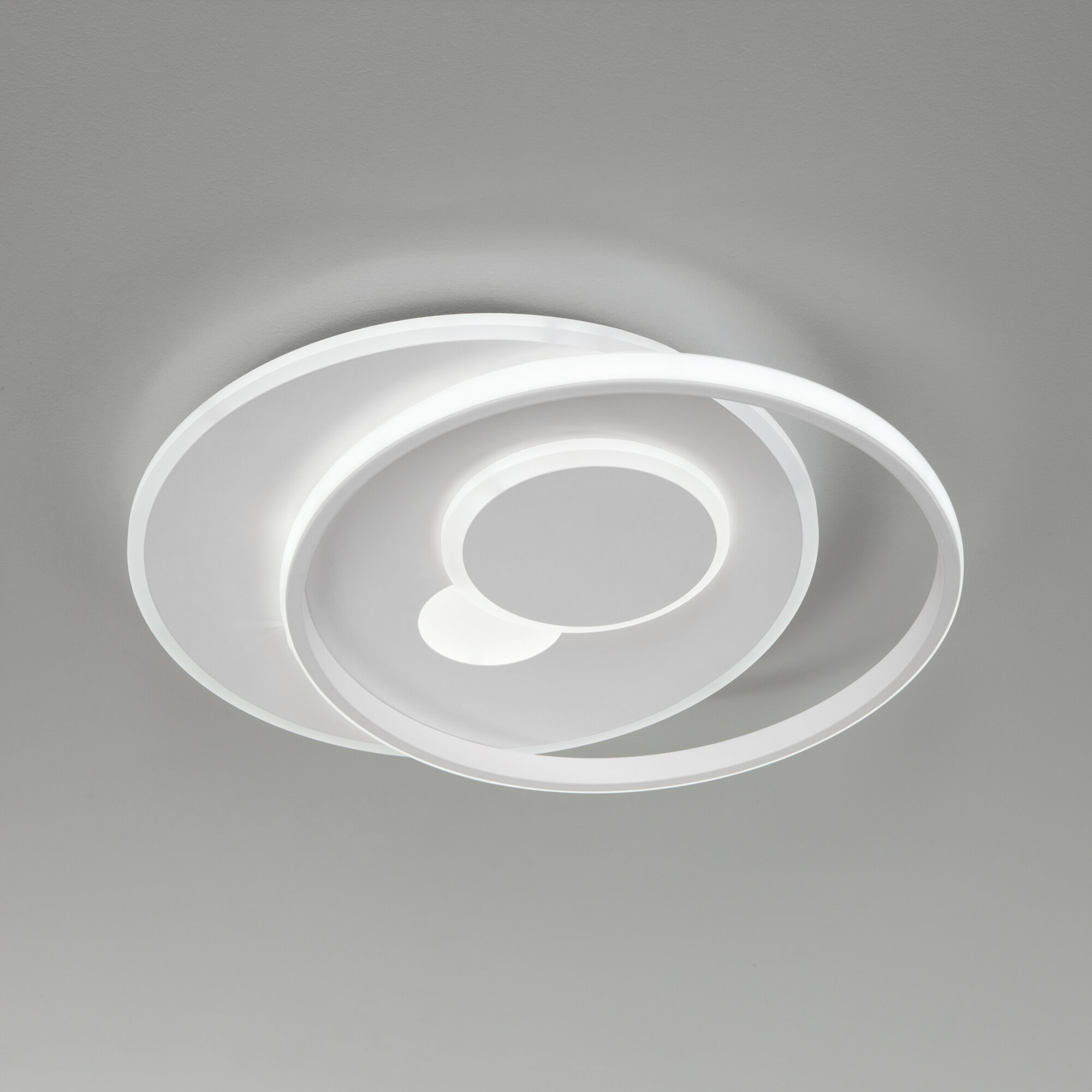 Потолочный светодиодный светильник с регулировкой яркости и цветовой температуры Eurosvet Caroline 90256/1 белый. Фото 3
