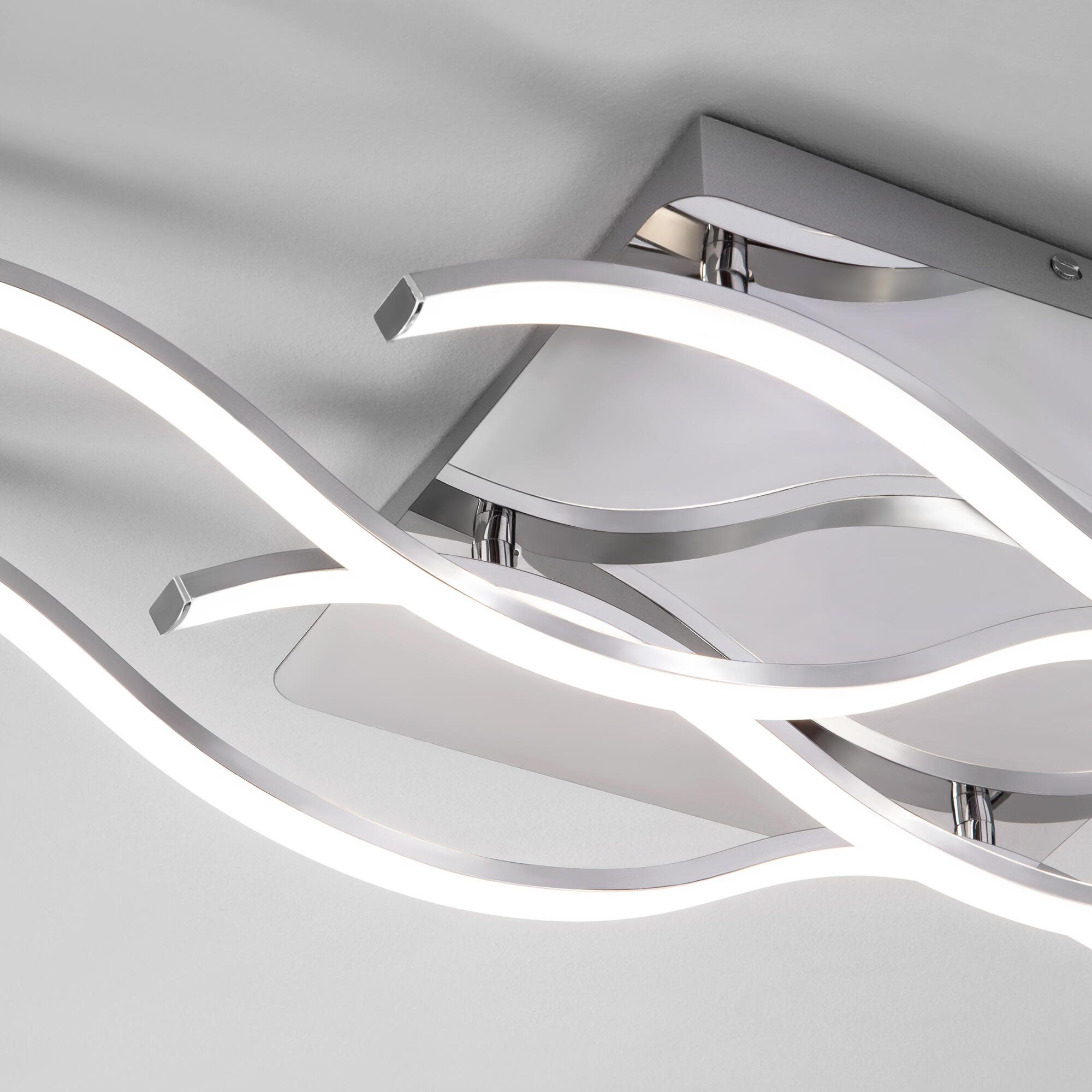 Потолочный светодиодный светильник в стиле минимализм Eurosvet Сидней 90022/4 хром. Фото 3