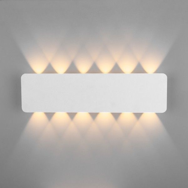 Настенный светильник 40139/1 LED белый