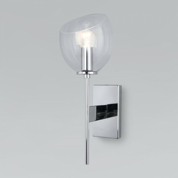 Настенный светильник со стеклянным плафоном 60130/1 хром