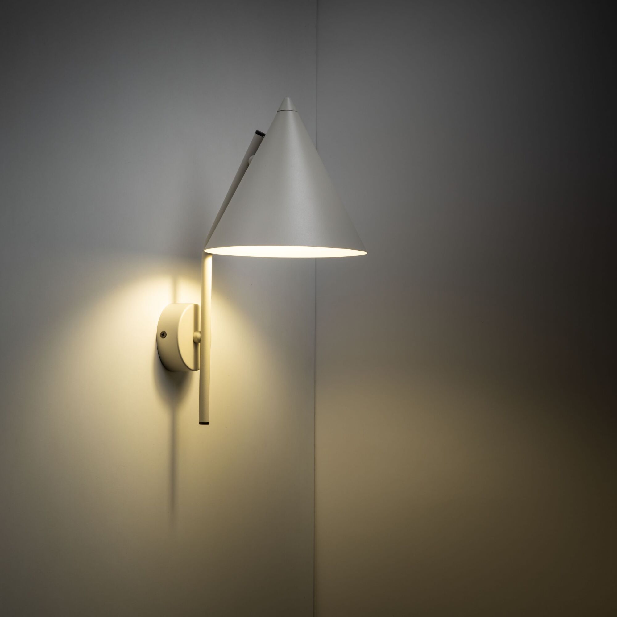 Светильник настенный TK Lighting Cono 11089 CONO BEIGE. Фото 4