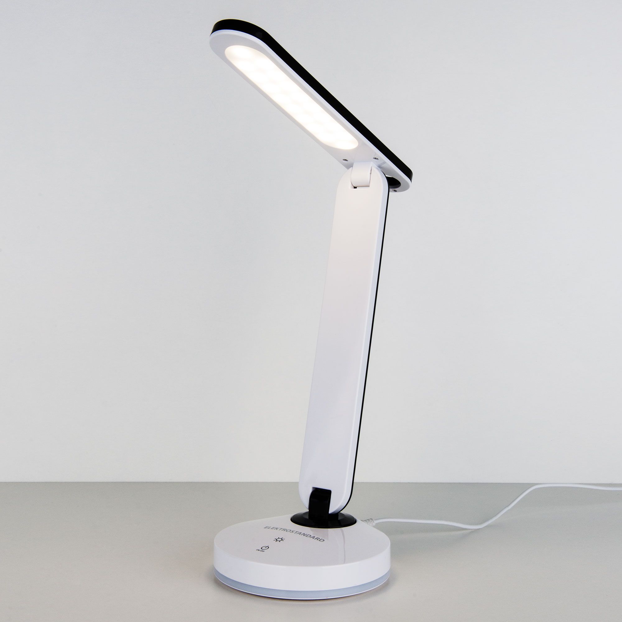 Настольная лампа с аккумулятором Elektrostandard Сandy Flip белый/черный (TL90480). Фото 4