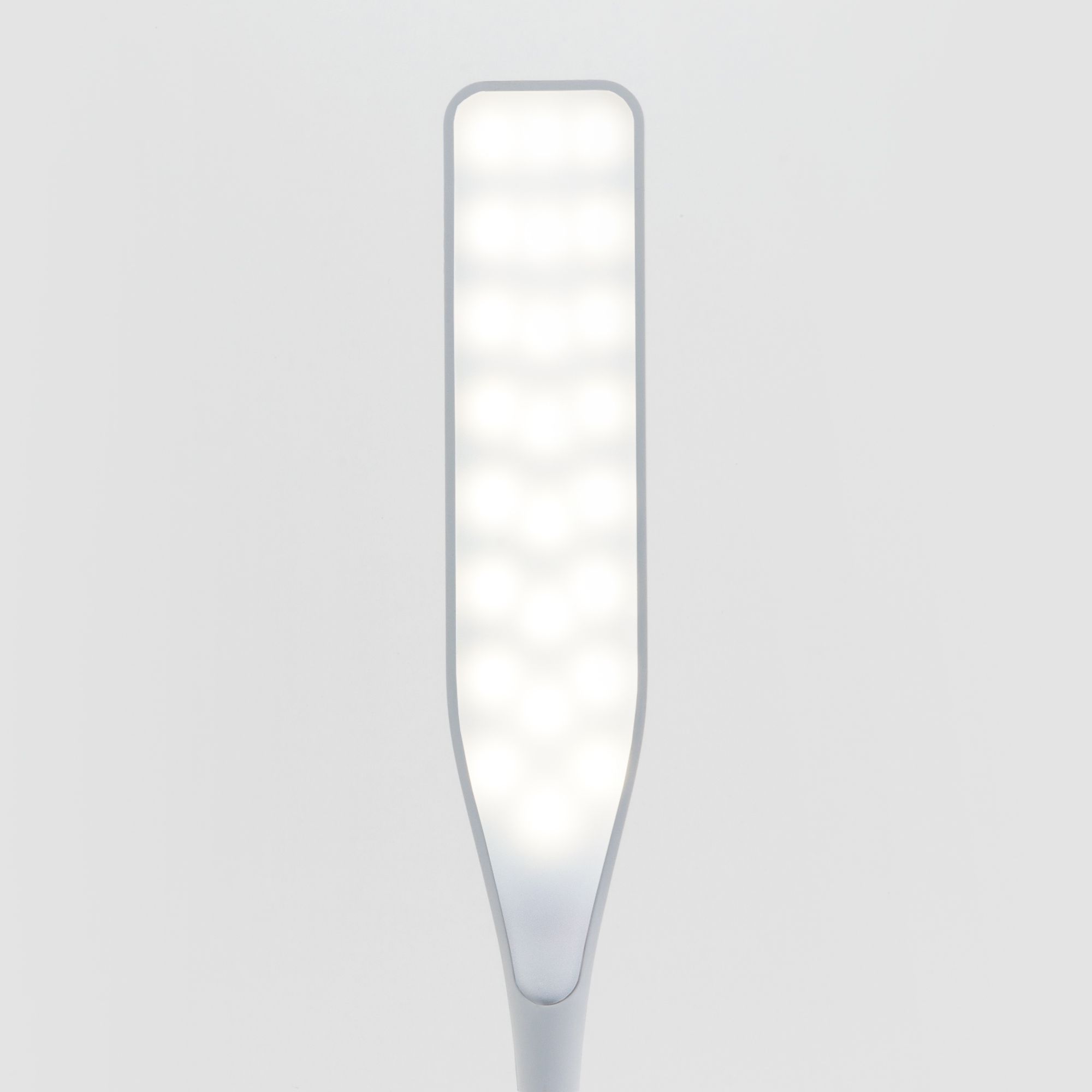 Светодиодная настольная лампа 80422/1 белый