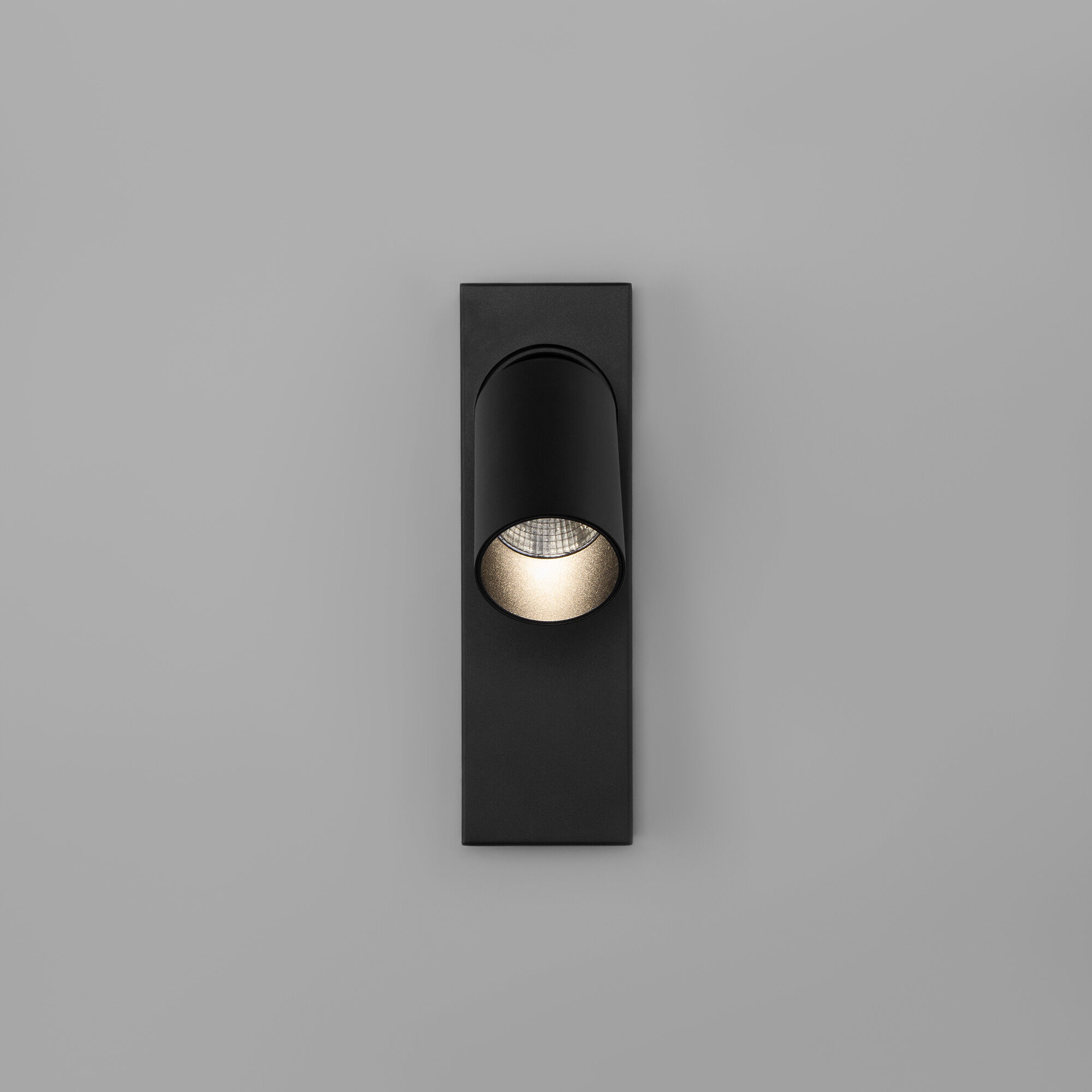 Светодиодный светильник в стиле минимализм Eurosvet Flank 20139/1 LED черный. Фото 6