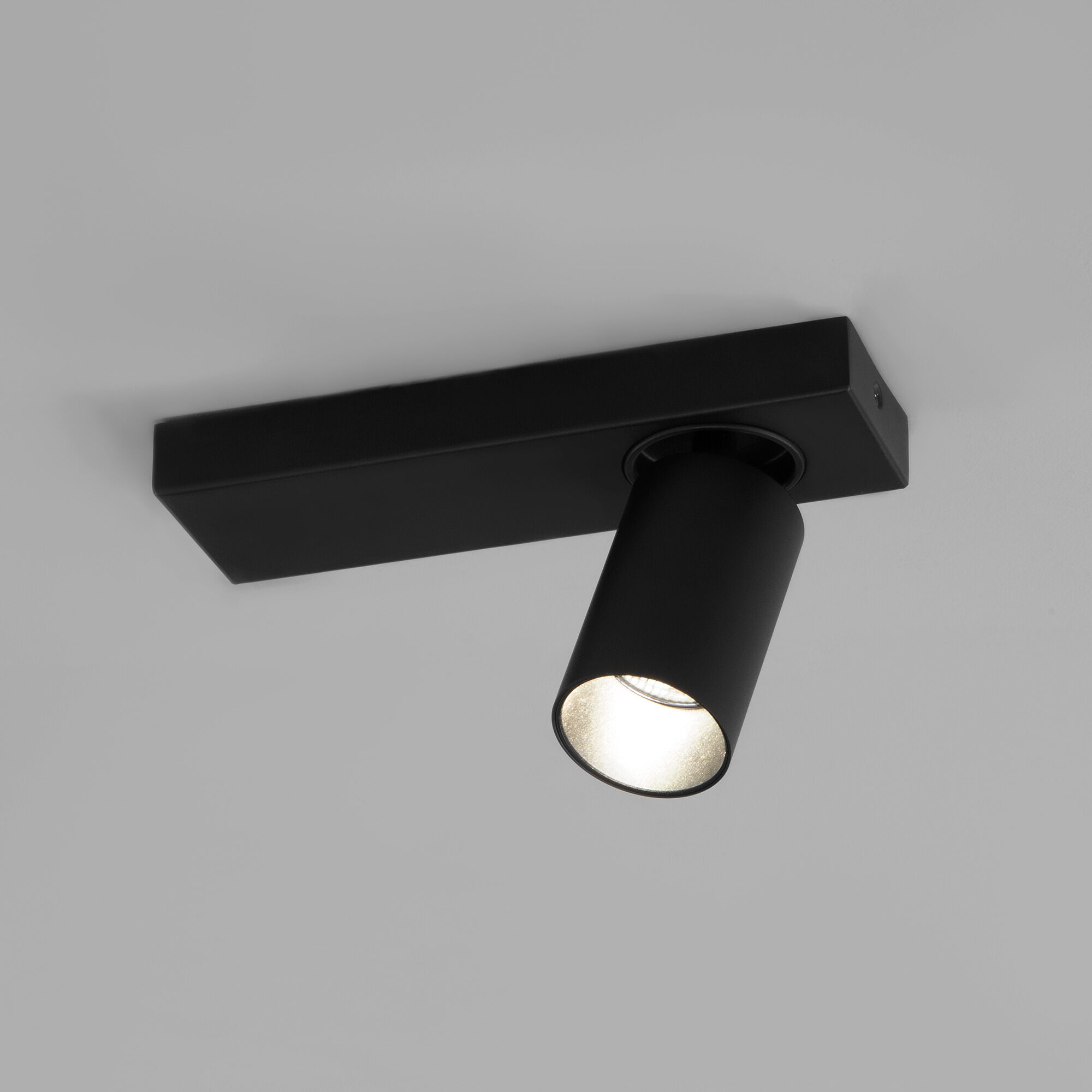 Светодиодный светильник в стиле минимализм Eurosvet Flank 20139/1 LED черный. Фото 9