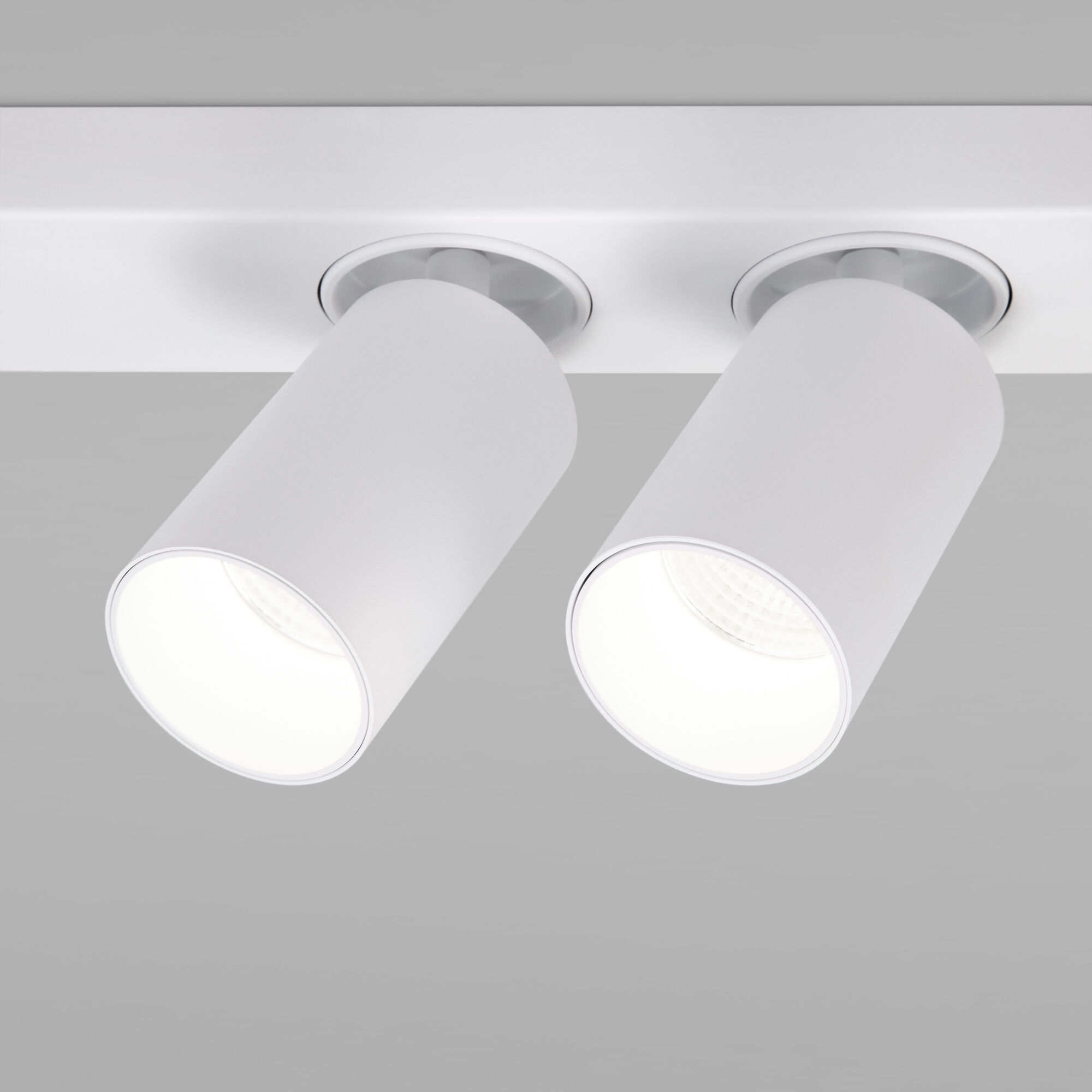 Светодиодный светильник в стиле минимализм Eurosvet Flank 20139/2 LED белый. Фото 2