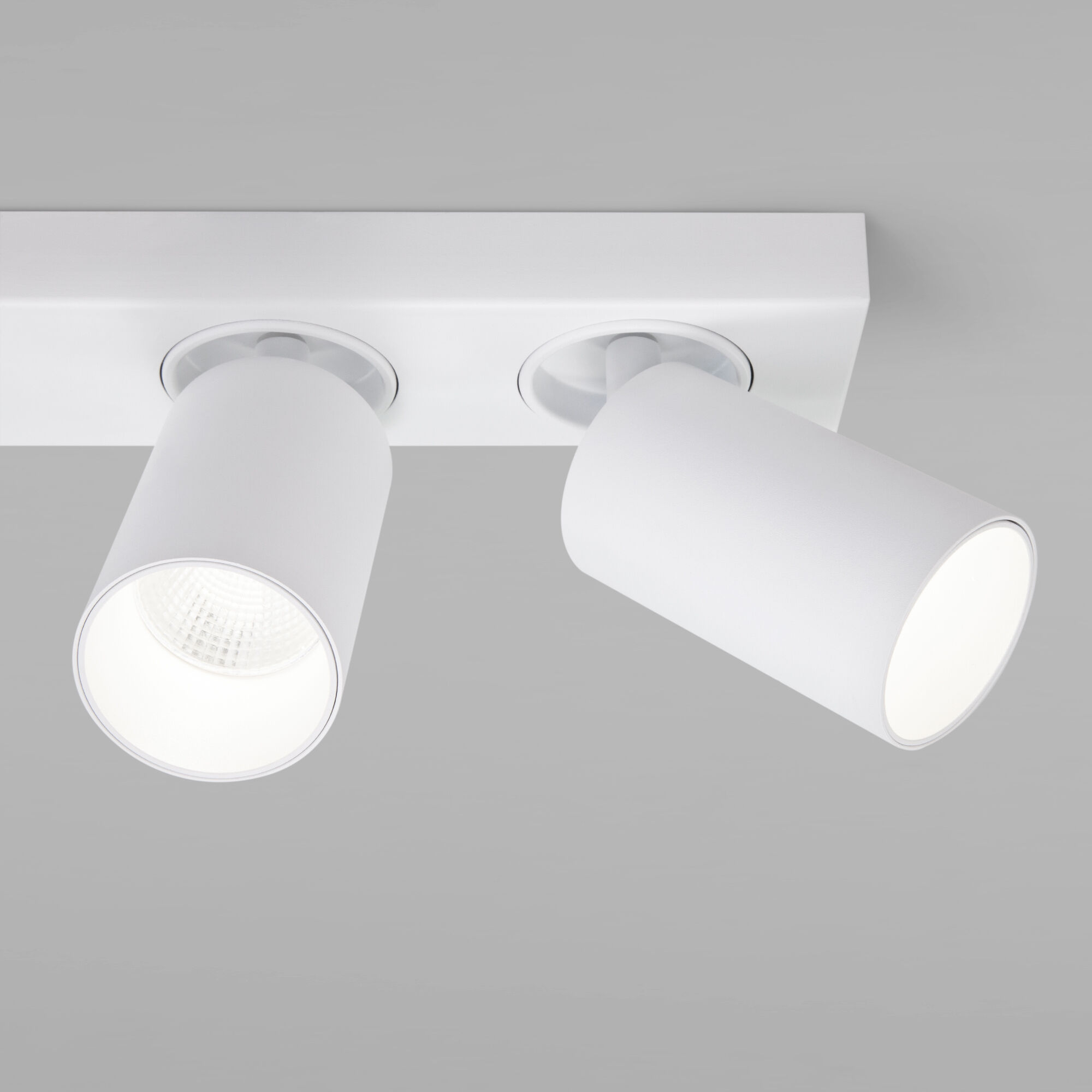 Светодиодный светильник в стиле минимализм Eurosvet Flank 20139/2 LED белый. Фото 3